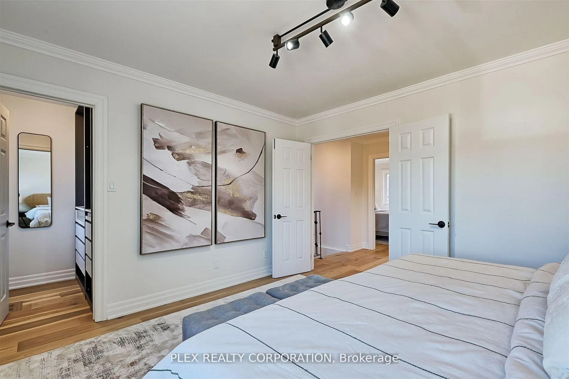 Photo 17 of 121 Virginia Avenue, Toronto, Danforth Village-East York — HOMEH