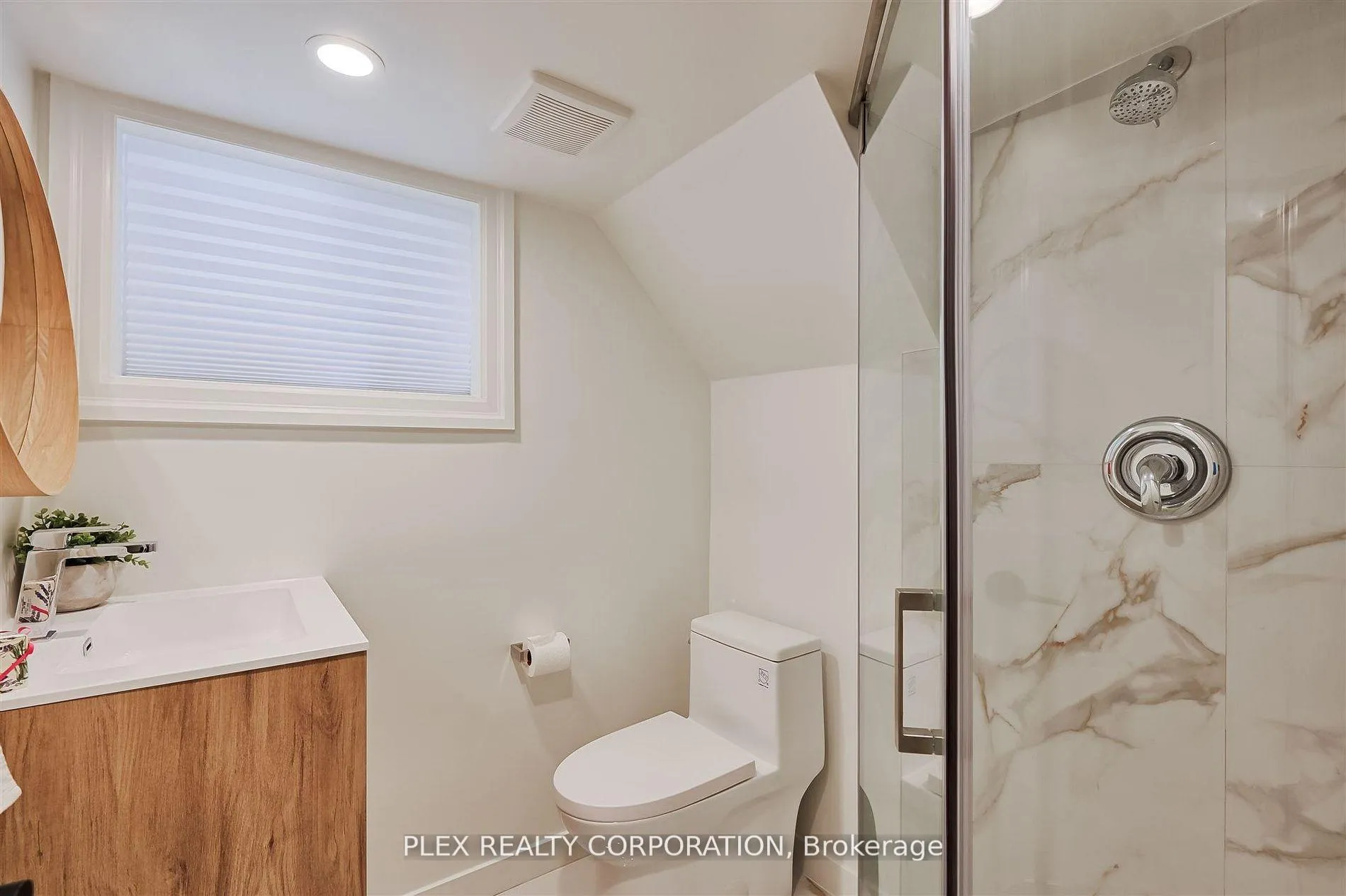 Photo 28 of 121 Virginia Avenue, Toronto, Danforth Village-East York — HOMEH