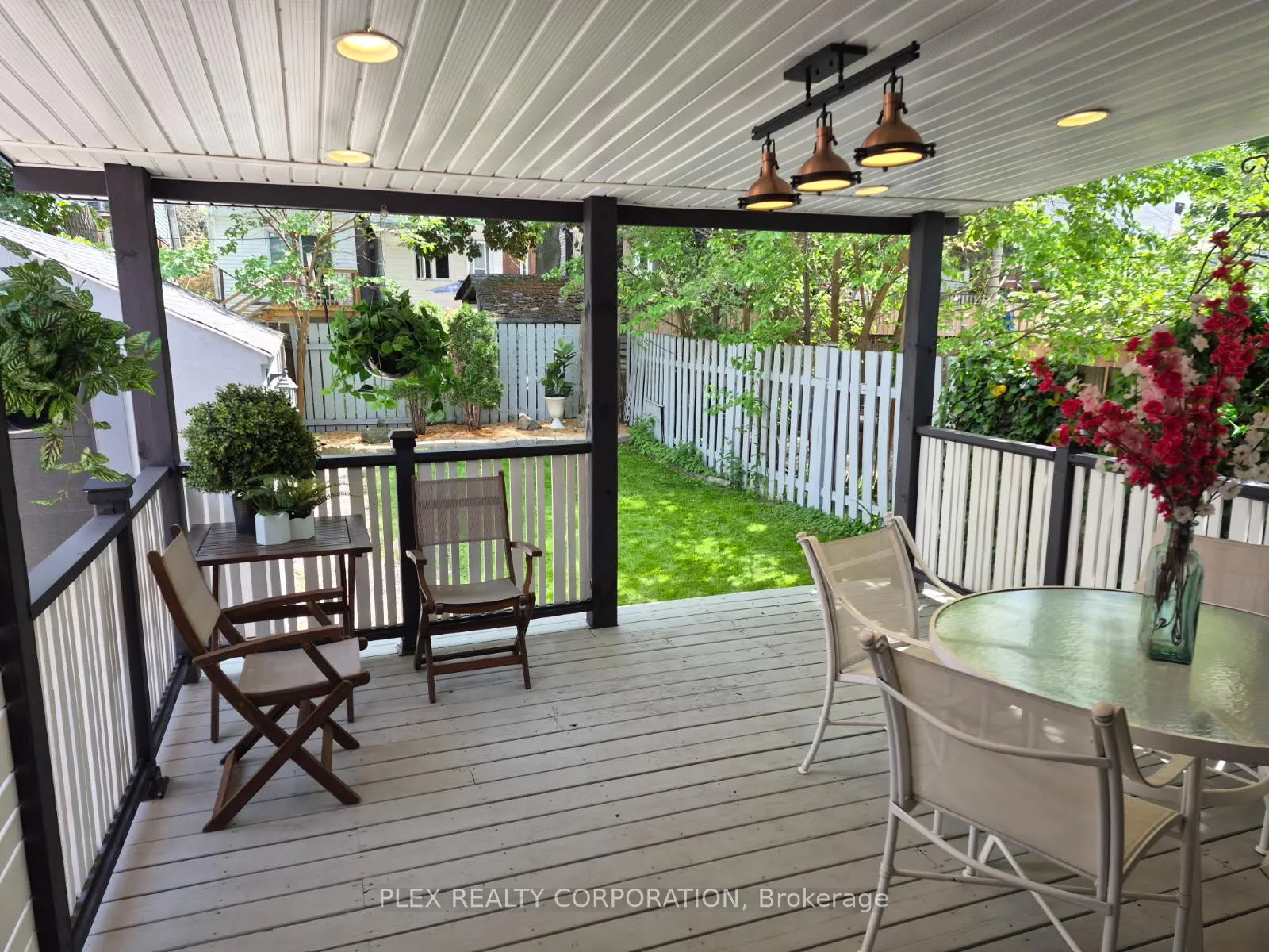 Photo 30 of 121 Virginia Avenue, Toronto, Danforth Village-East York — HOMEH