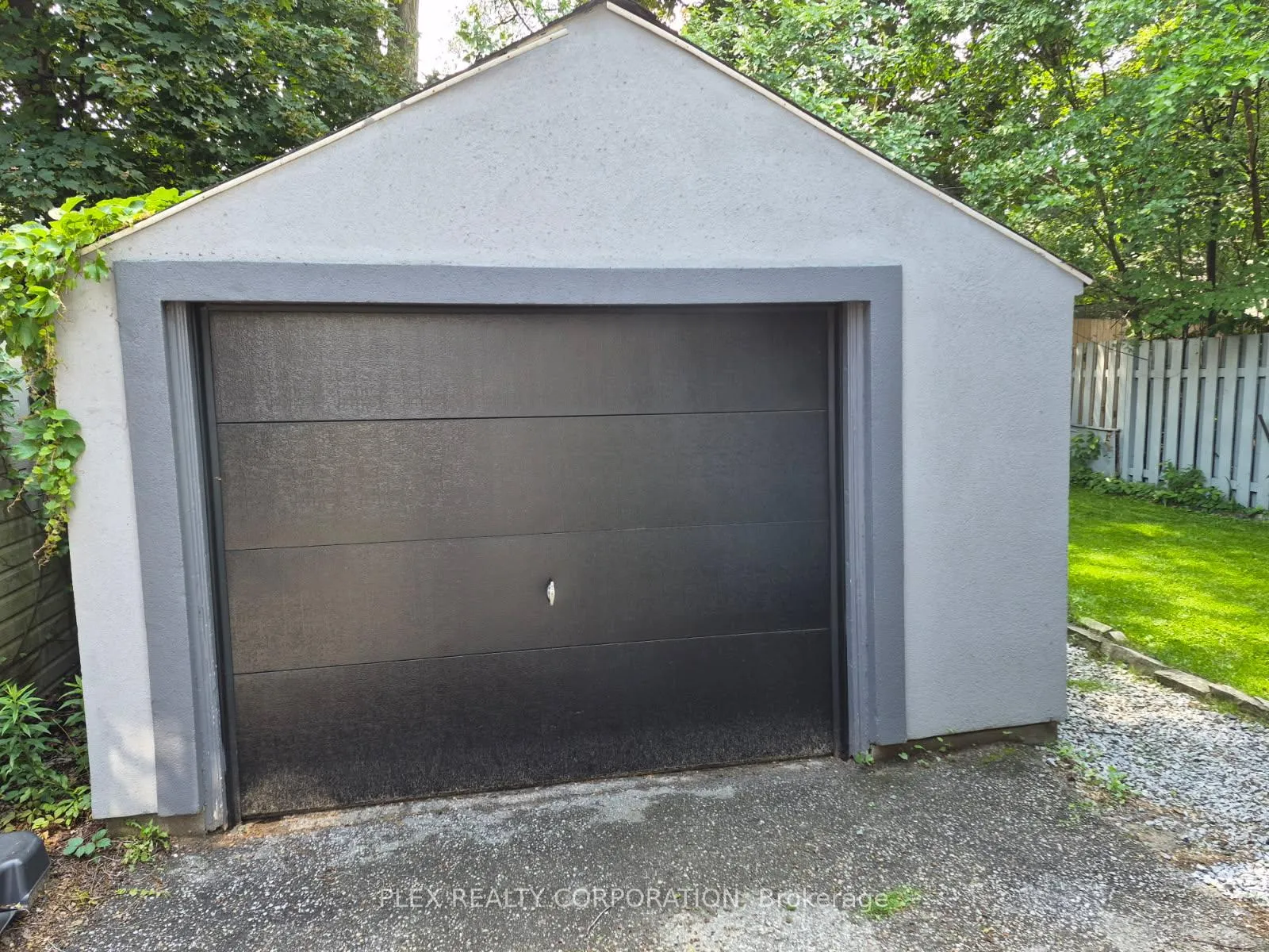 Photo 33 of 121 Virginia Avenue, Toronto, Danforth Village-East York — HOMEH