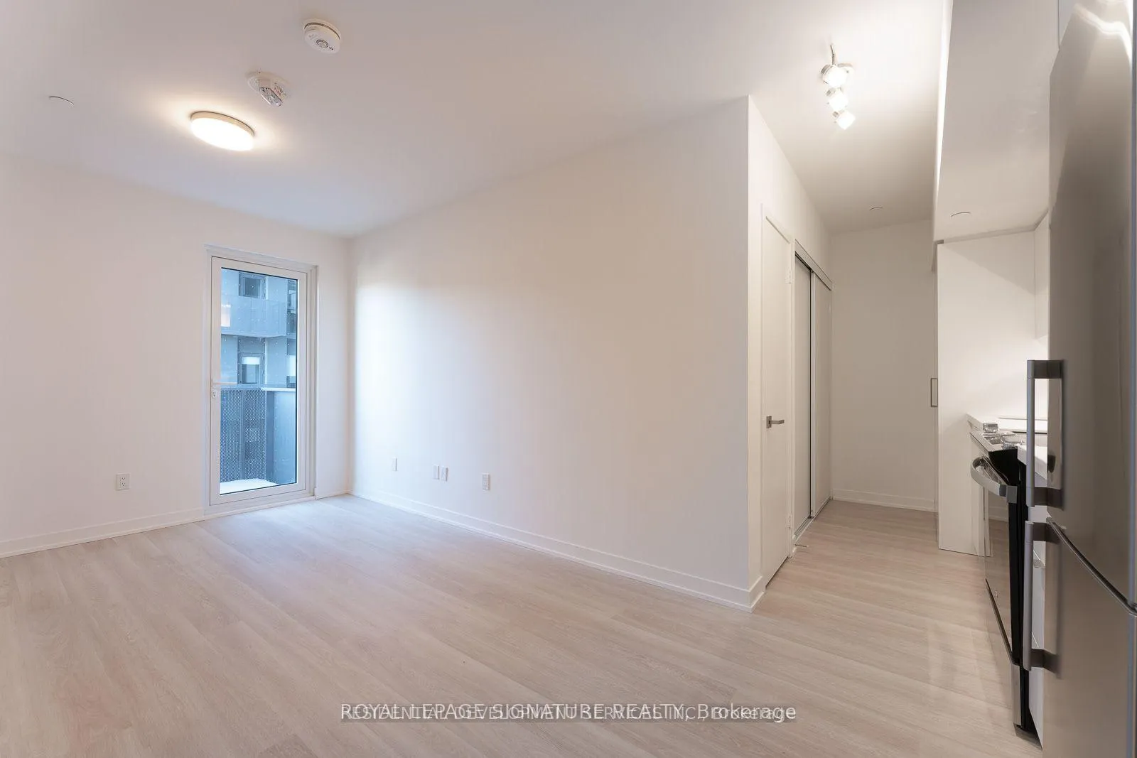 Photo 3 of Unit 548, 500 Wilson Avenue, North York, Clanton Park — HOMEH