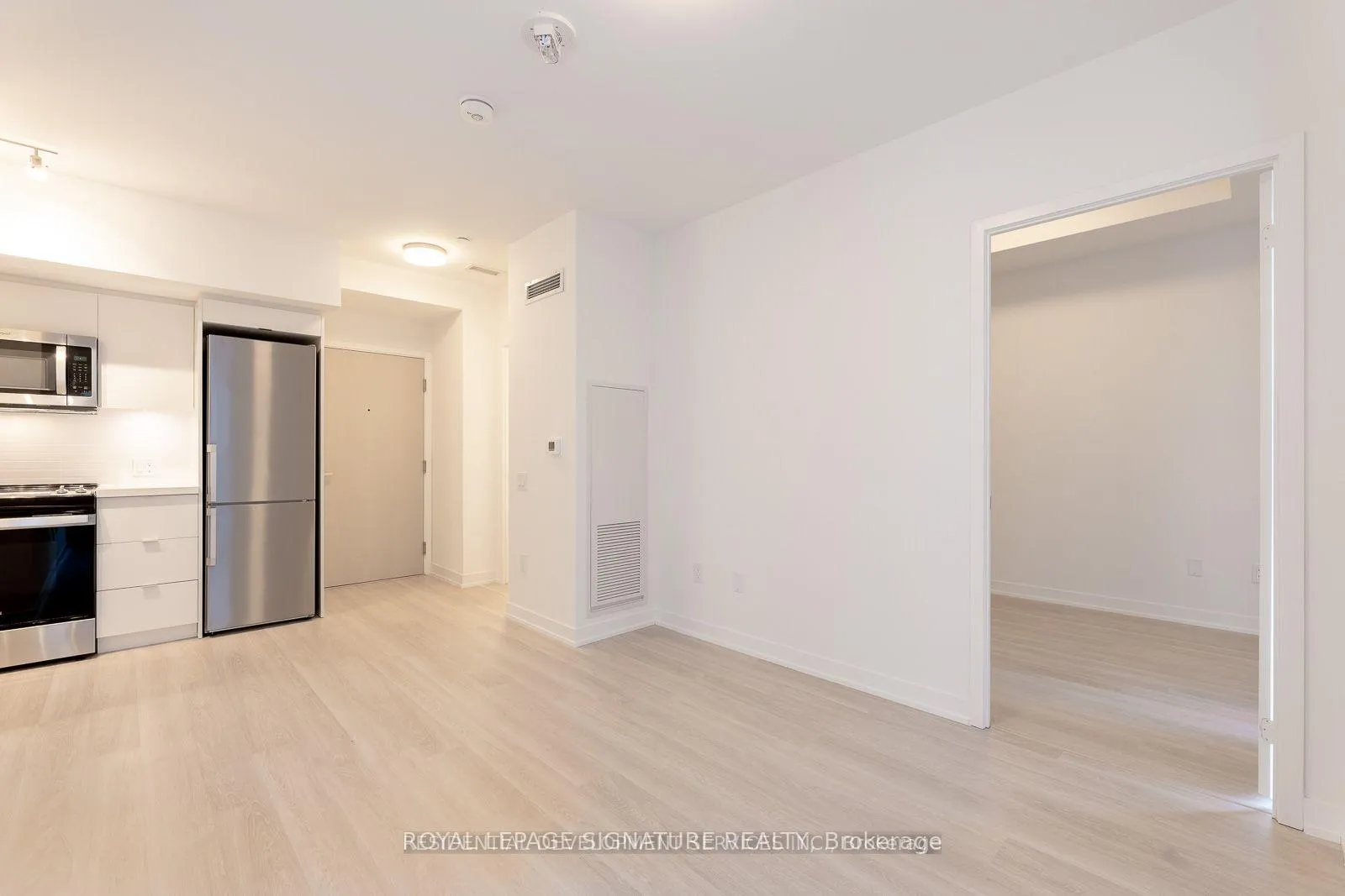 Photo 13 of Unit 548, 500 Wilson Avenue, North York, Clanton Park — HOMEH
