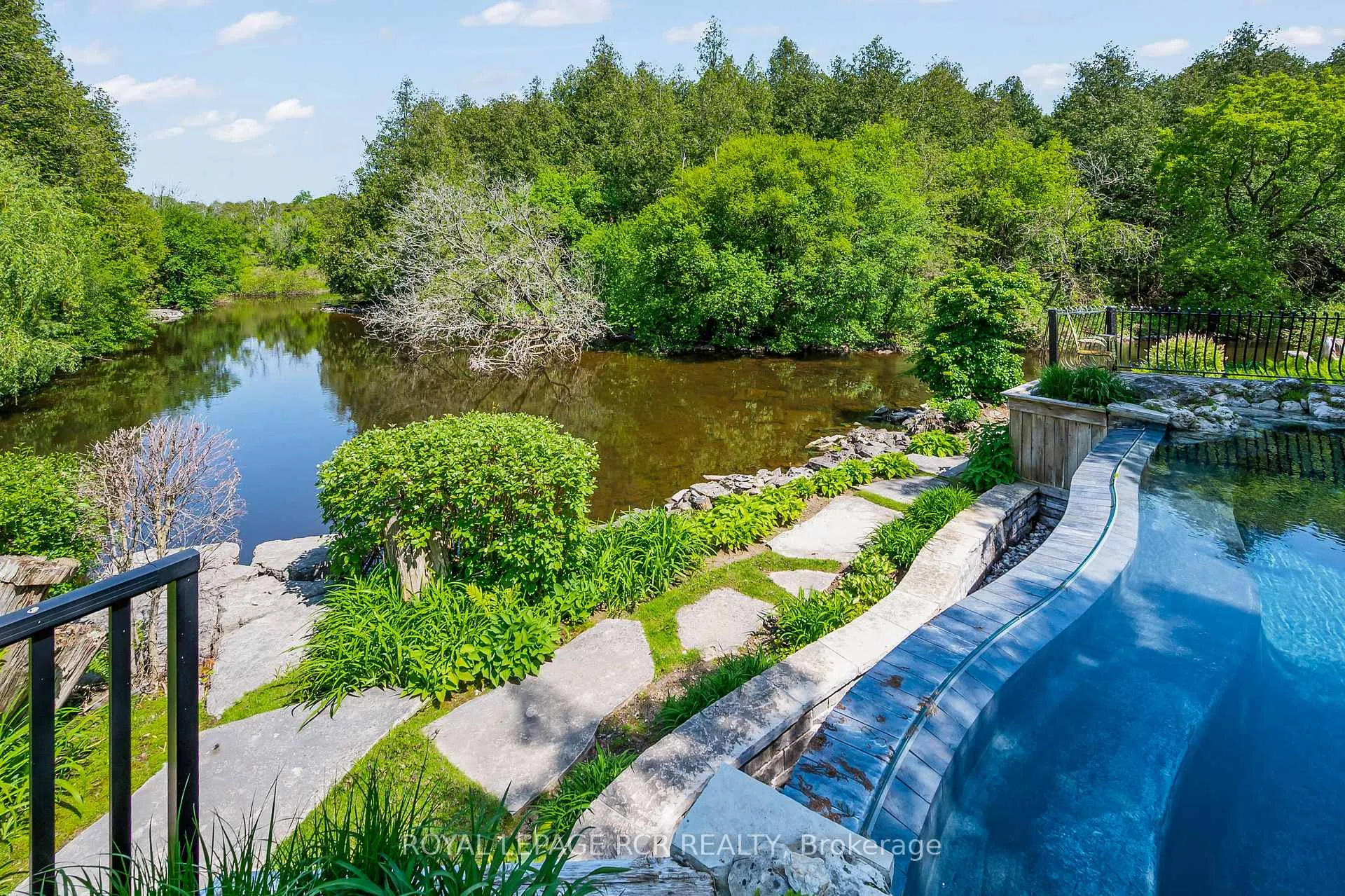 Photo 36 of 15 River Bluff Path, Guelph/Eramosa, Rural Guelph/Eramosa East — HOMEH