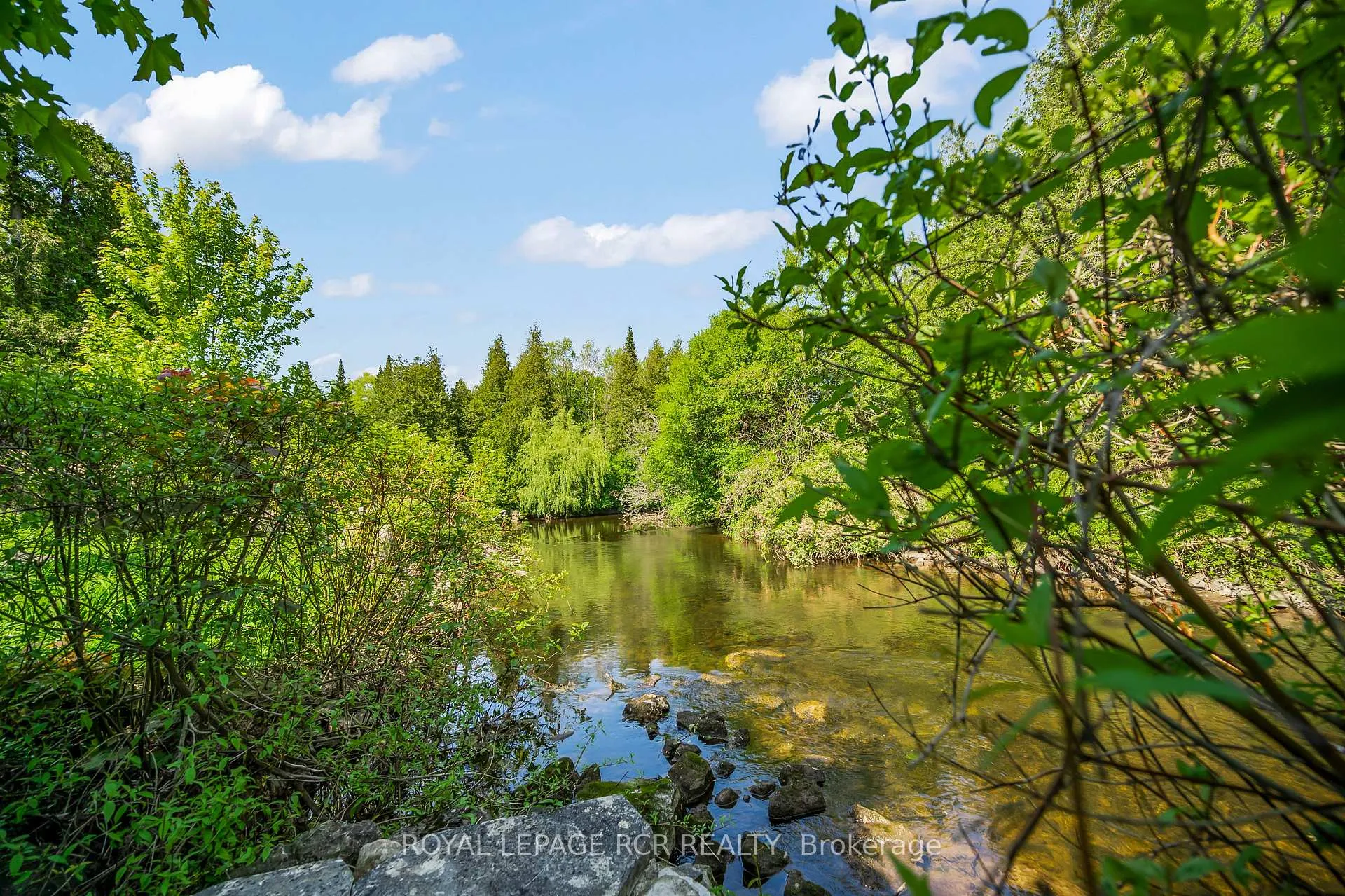 Photo 37 of 15 River Bluff Path, Guelph/Eramosa, Rural Guelph/Eramosa East — HOMEH