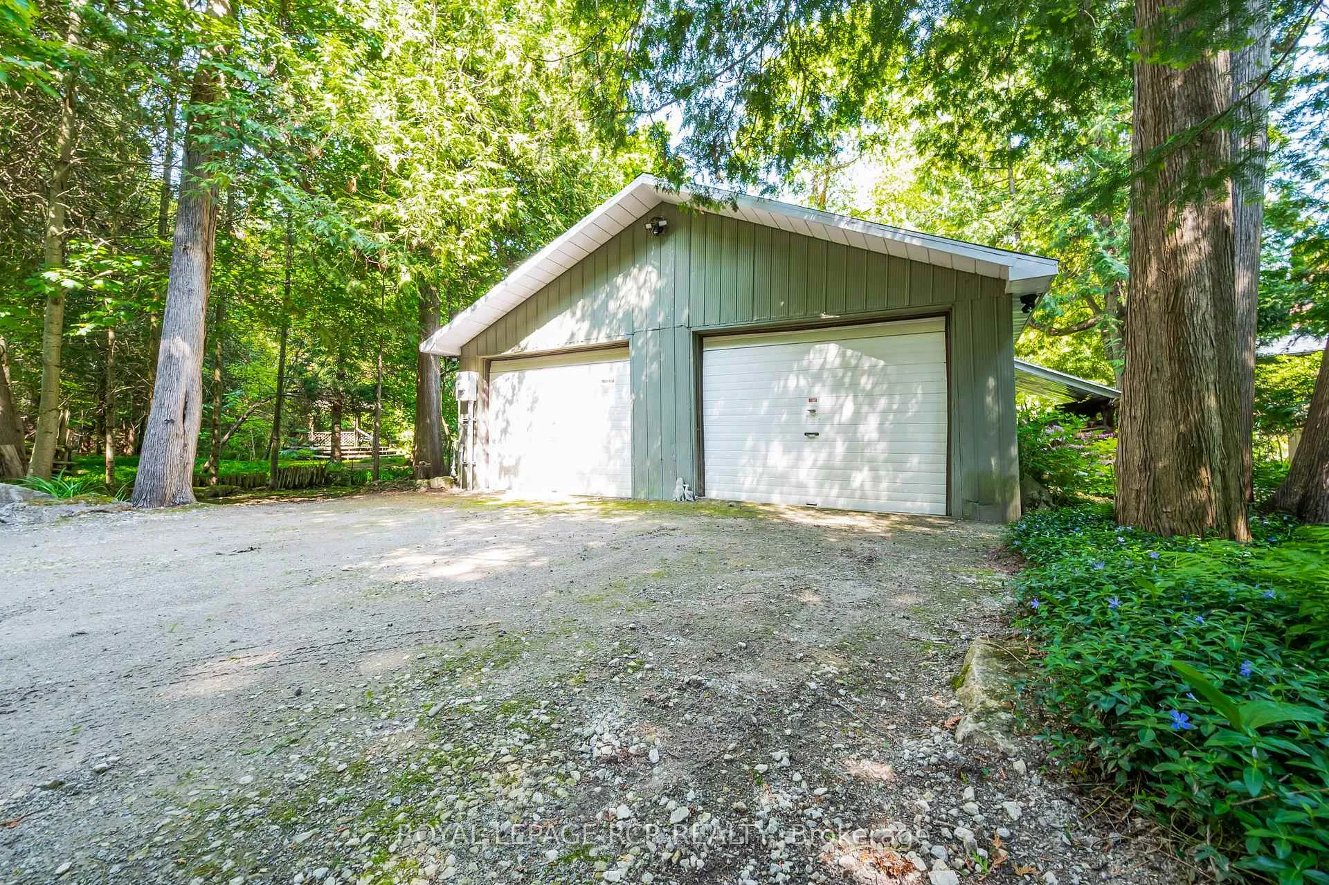 Photo 43 of 15 River Bluff Path, Guelph/Eramosa, Rural Guelph/Eramosa East — HOMEH