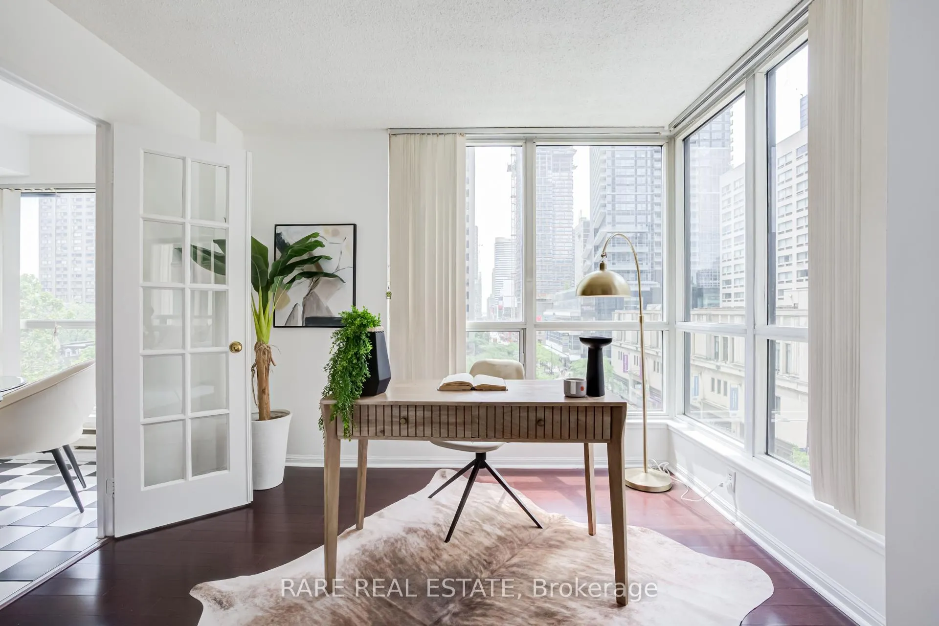 Photo 8 of Unit 506, 7 Carlton Street, Toronto, Church-Yonge Corridor — HOMEH