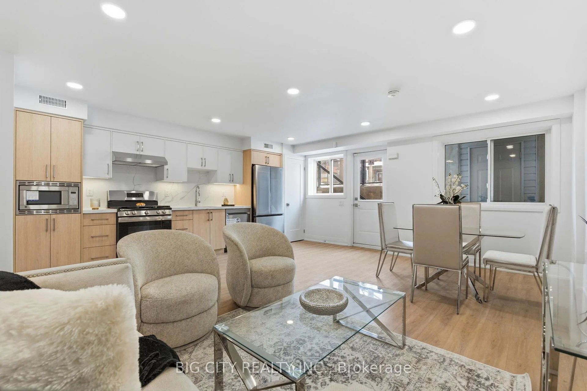 Photo 4 of Unit 1, 68 Westholme Avenue, Toronto, Junction Area — HOMEH