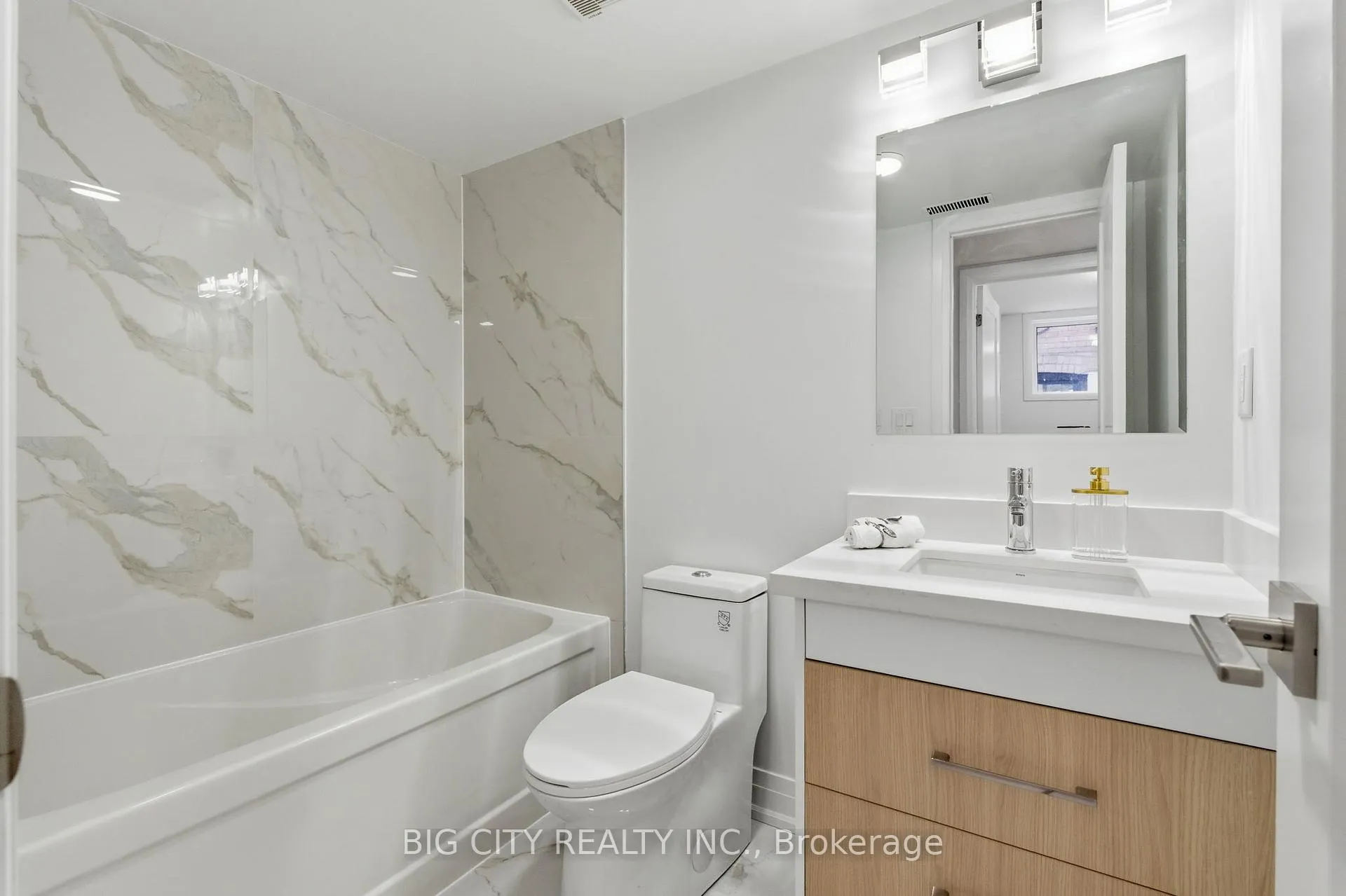 Photo 12 of Unit 1, 68 Westholme Avenue, Toronto, Junction Area — HOMEH