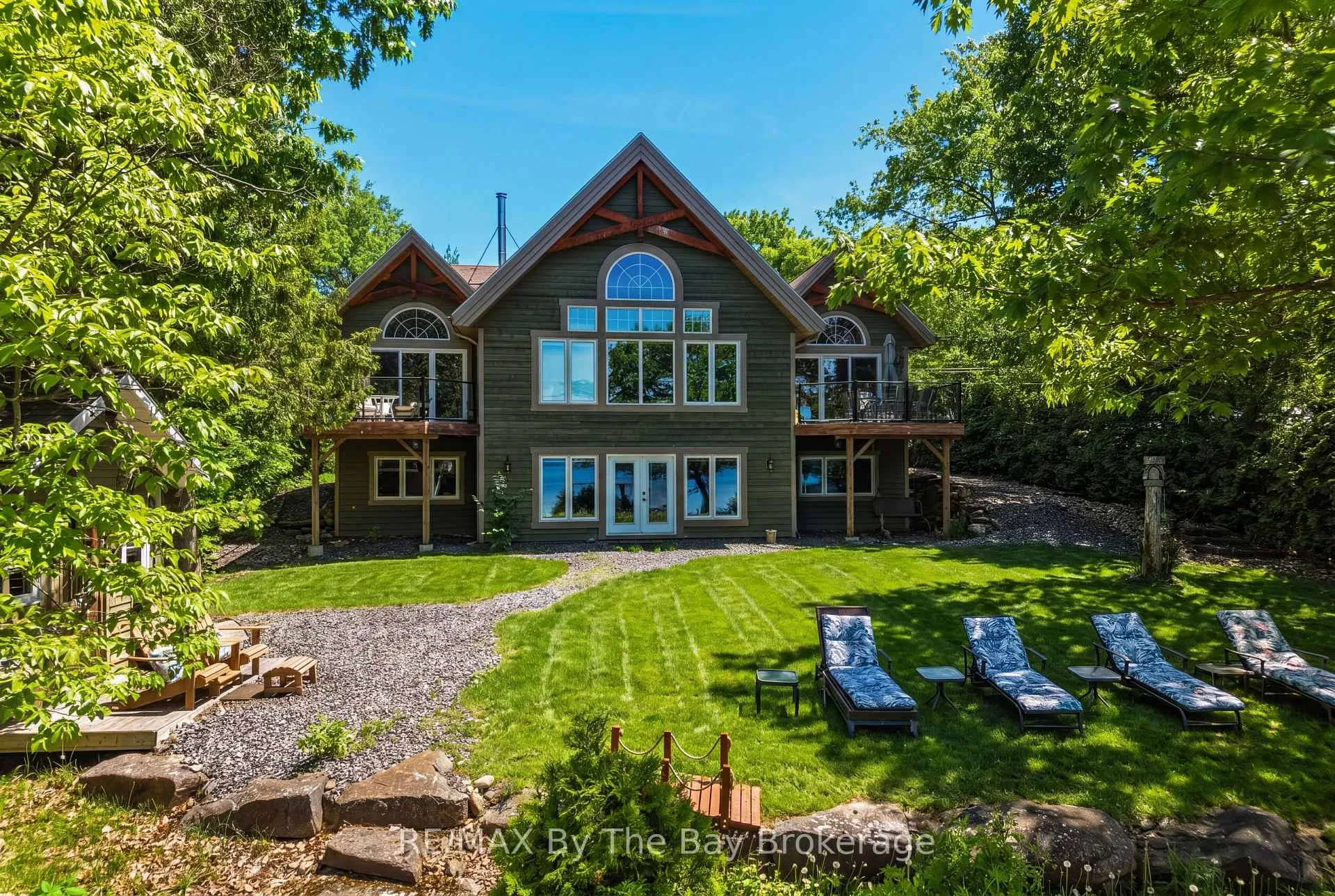 Photo 2 of 61 Mckellar Lake Road, McKellar — HOMEH