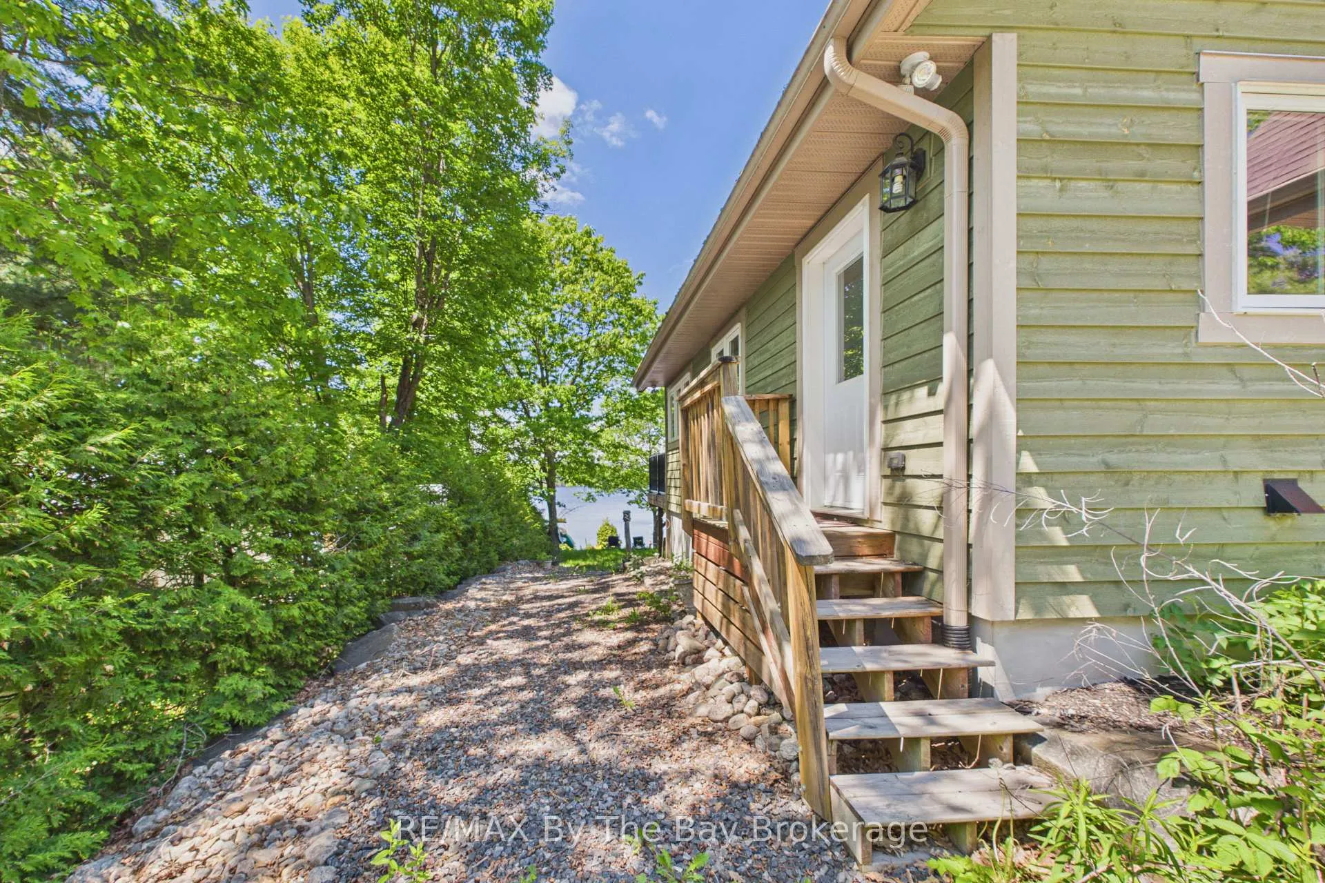 Photo 38 of 61 Mckellar Lake Road, McKellar — HOMEH