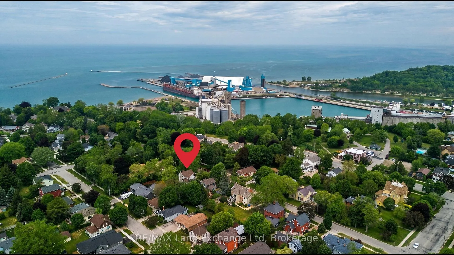 Photo 4 of 179 Lighthouse Street W, Goderich, Goderich (Town) — HOMEH