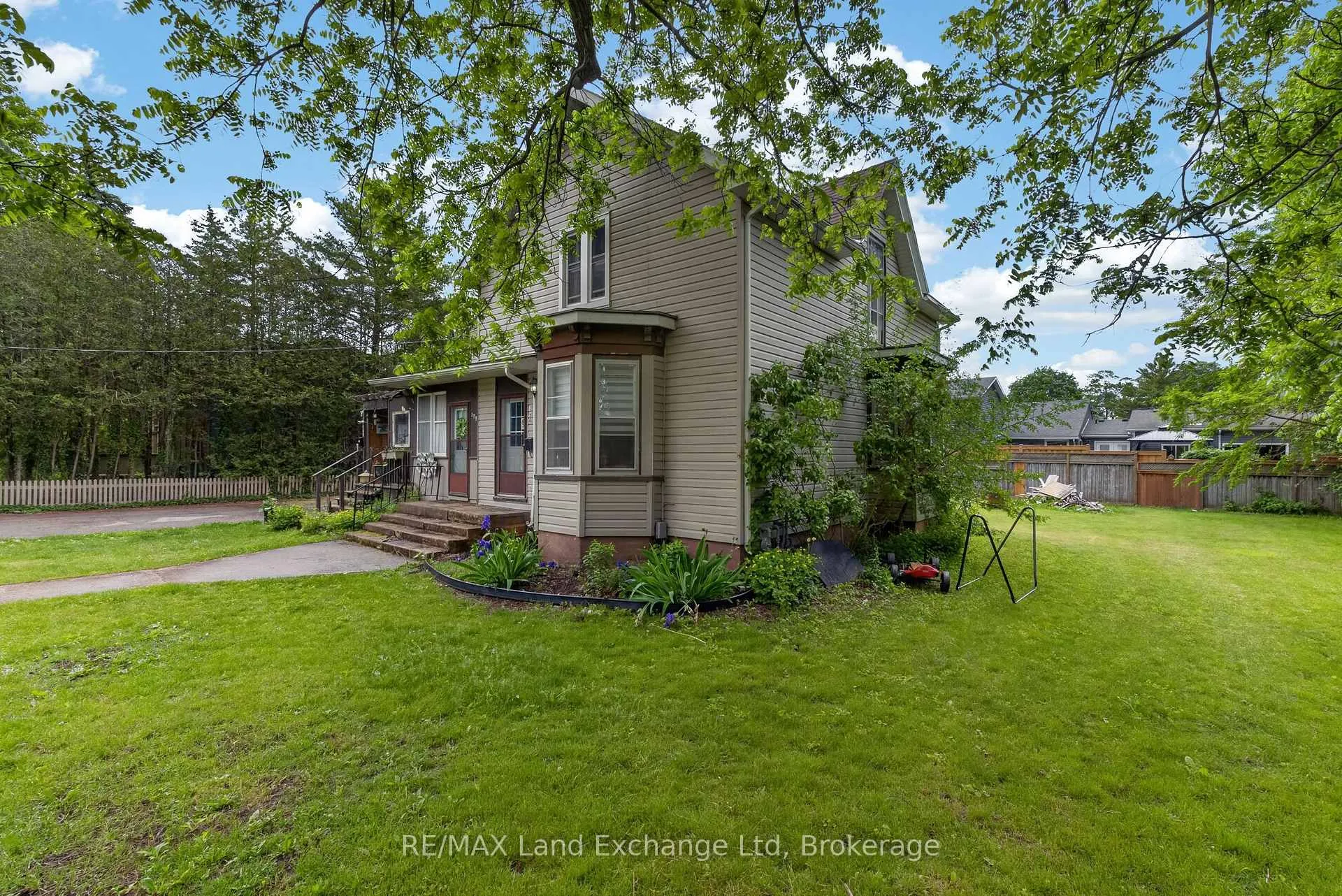Photo 5 of 179 Lighthouse Street W, Goderich, Goderich (Town) — HOMEH