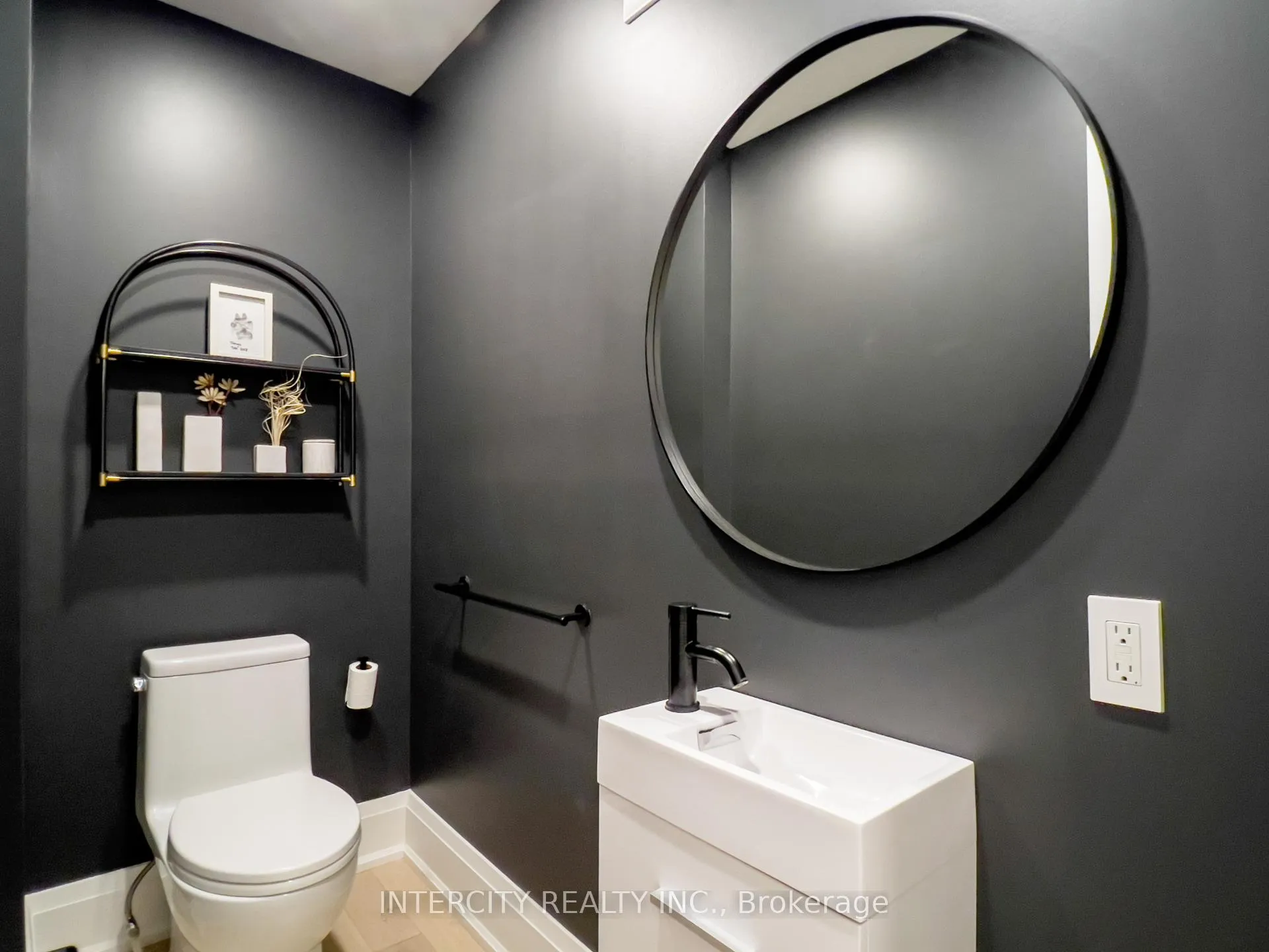 Photo 34 of 92 Dagmar Avenue, Toronto, South Riverdale — HOMEH