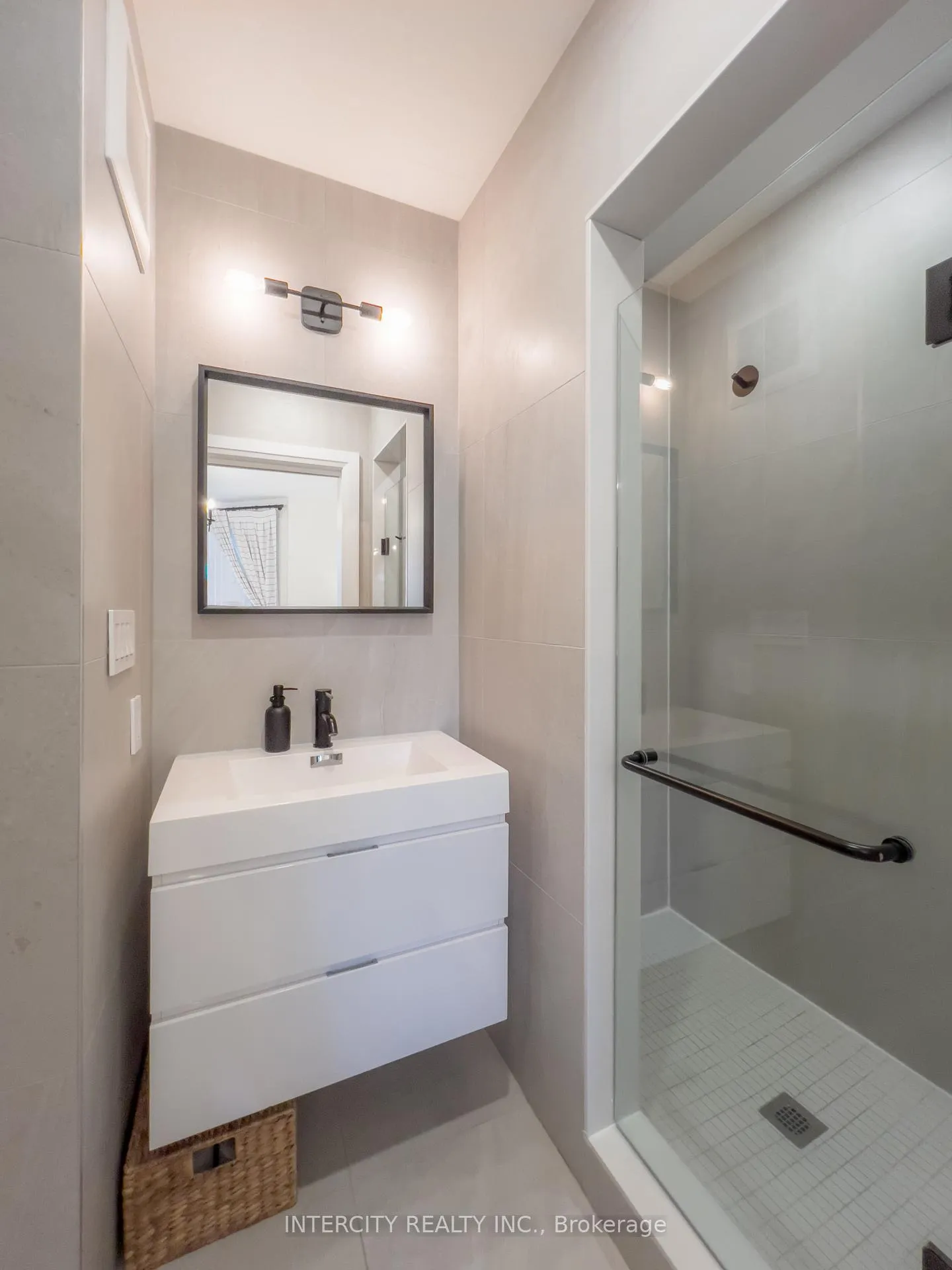 Photo 36 of 92 Dagmar Avenue, Toronto, South Riverdale — HOMEH