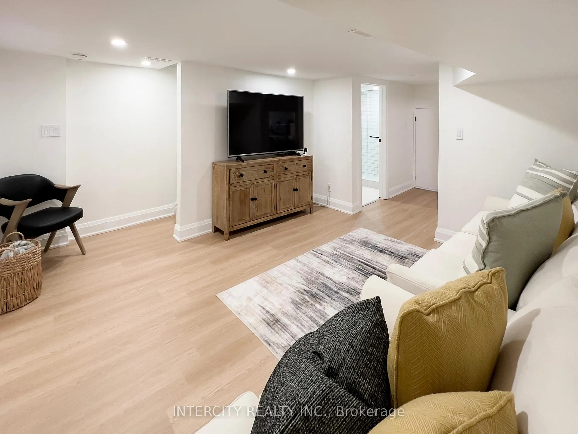 Photo 38 of 92 Dagmar Avenue, Toronto, South Riverdale — HOMEH
