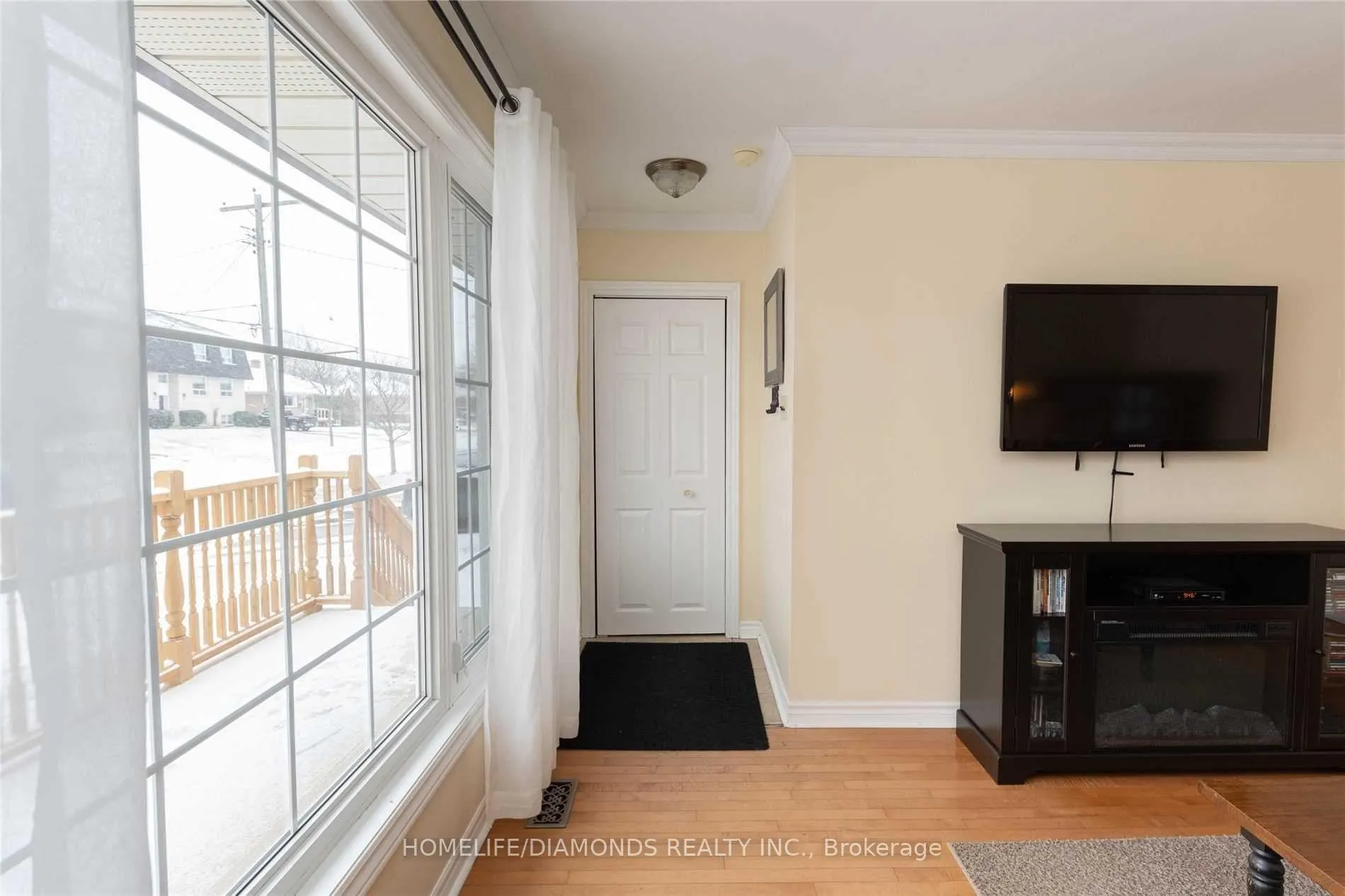Photo 2 of Unit UPPER, 87 Raylawn Crescent, Halton Hills, Georgetown — HOMEH