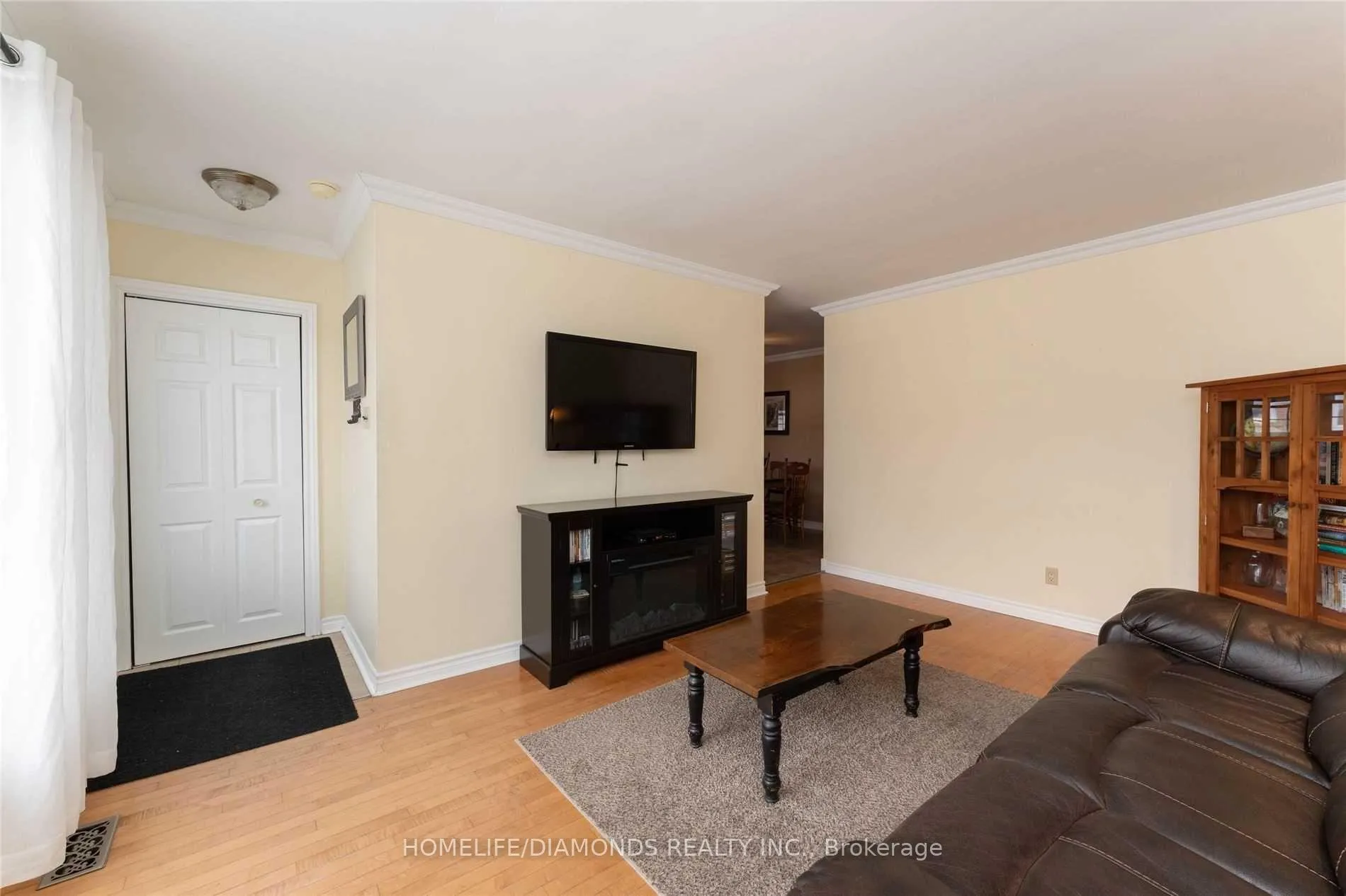 Photo 3 of Unit UPPER, 87 Raylawn Crescent, Halton Hills, Georgetown — HOMEH