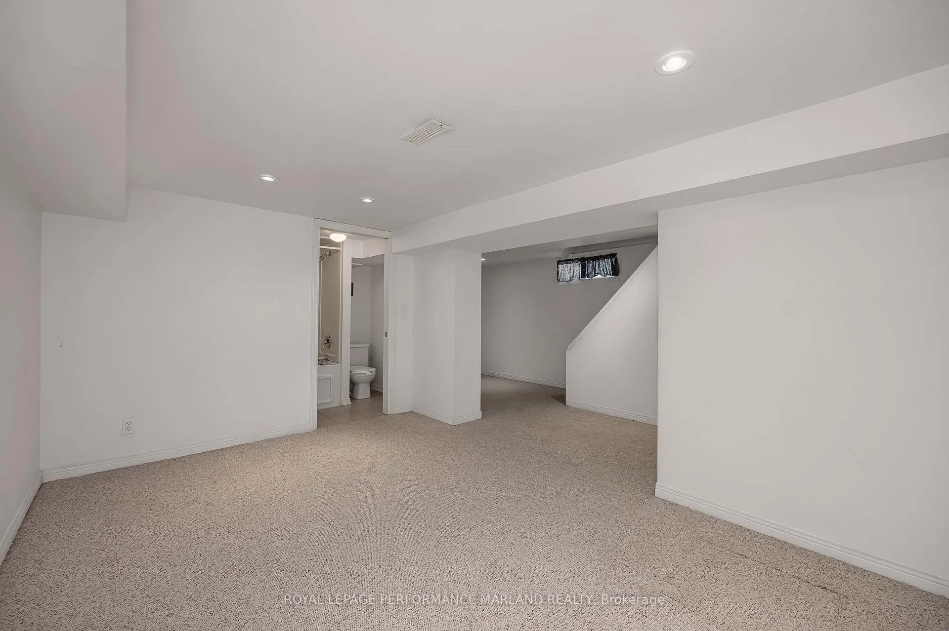Photo 25 of 2064 Blossom Drive, Ottawa, Applewood Acres — HOMEH