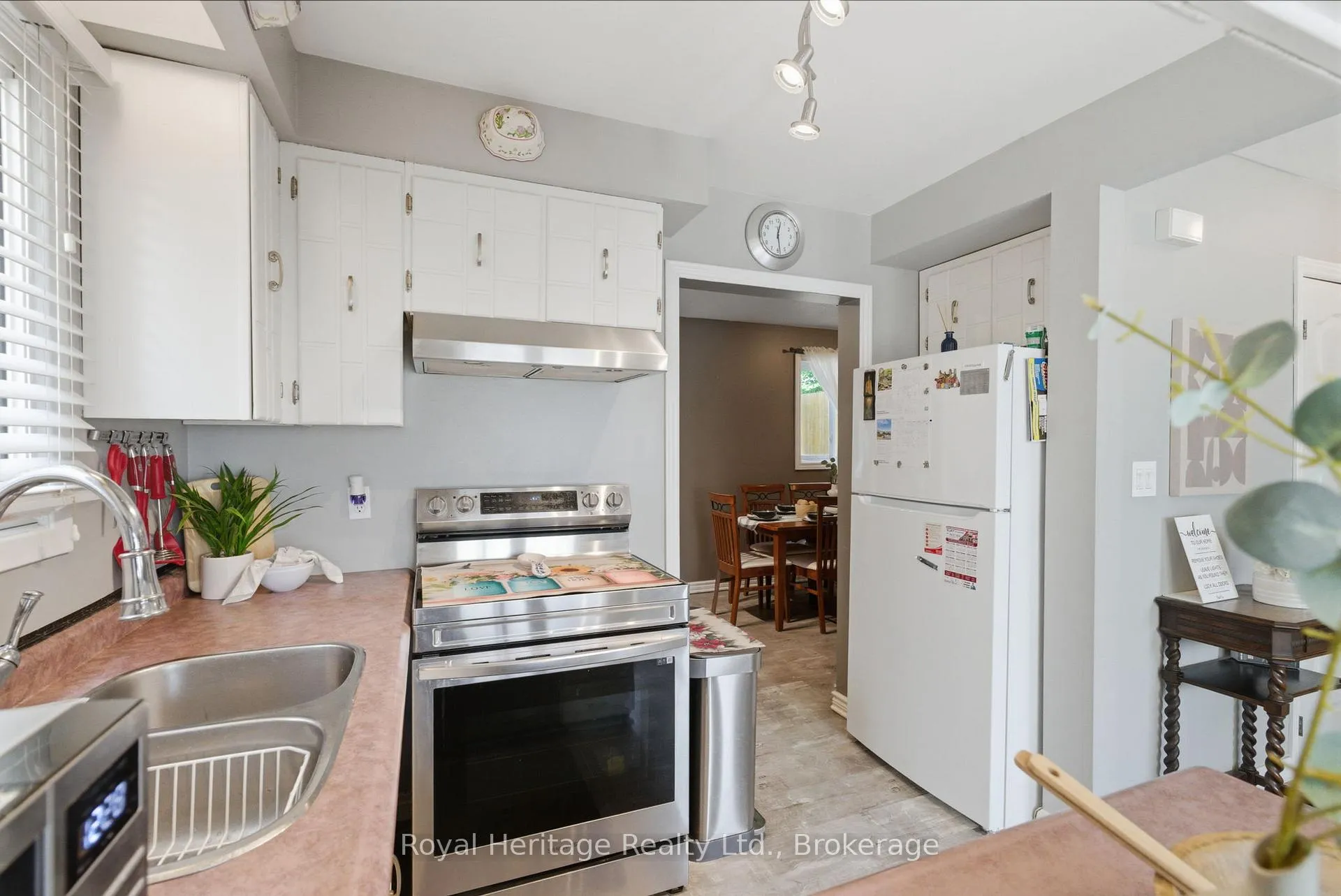 Photo 8 of 81 Doreen Crescent, Clarington, Bowmanville — HOMEH