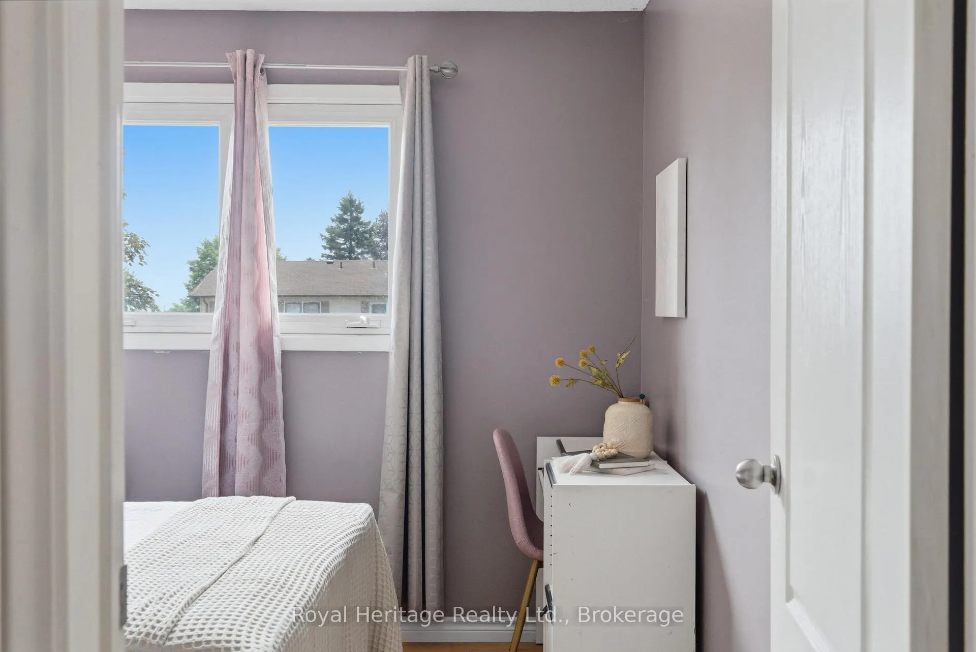 Photo 26 of 81 Doreen Crescent, Clarington, Bowmanville — HOMEH