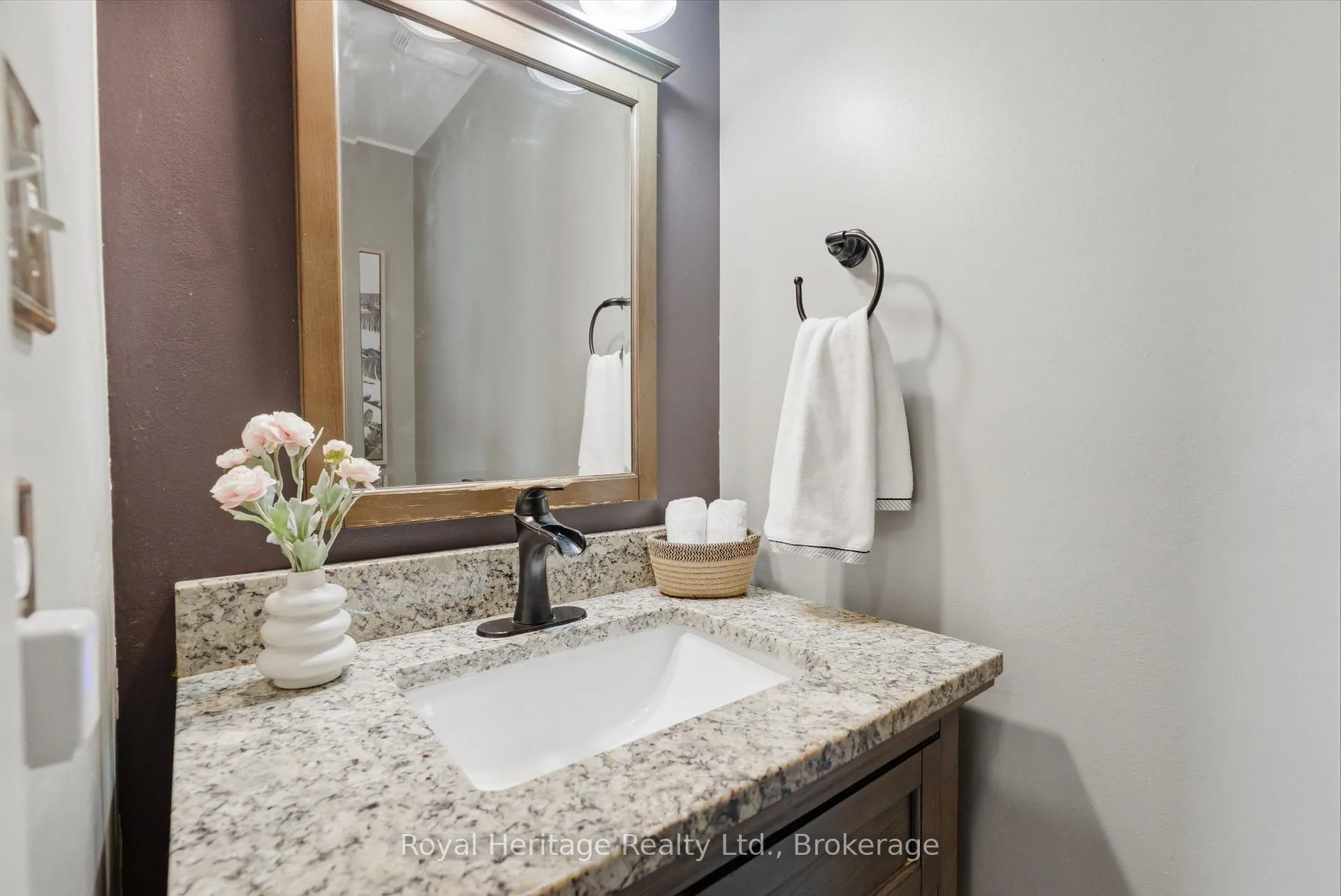 Photo 31 of 81 Doreen Crescent, Clarington, Bowmanville — HOMEH