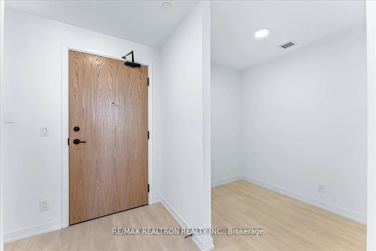 Photo 6 of Unit C616, 8 Beverley Glen Boulevard, Vaughan, Beverley Glen — HOMEH