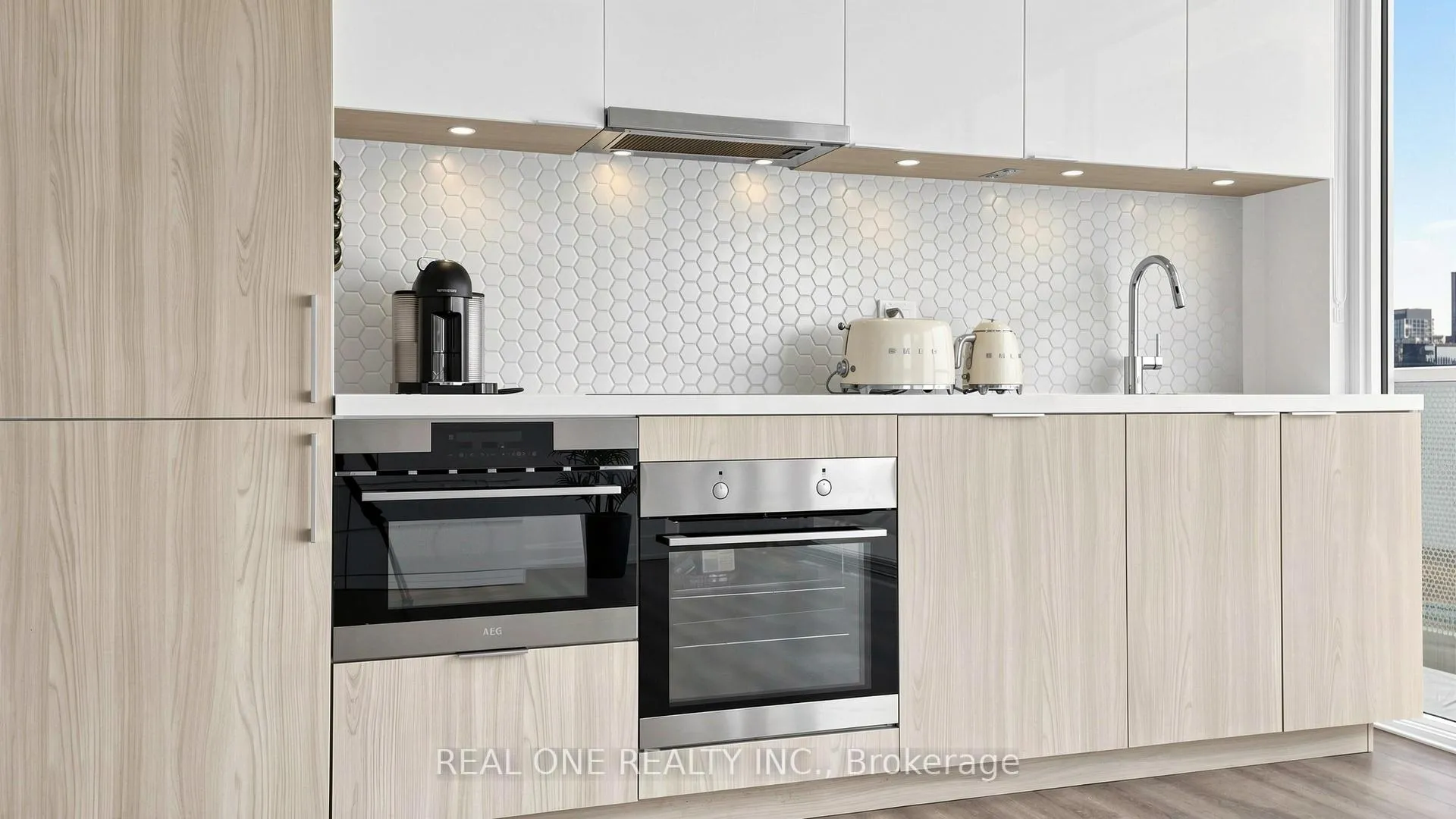Photo 6 of Unit 907, 15 Queens Quay E, Toronto, Waterfront Communities — HOMEH