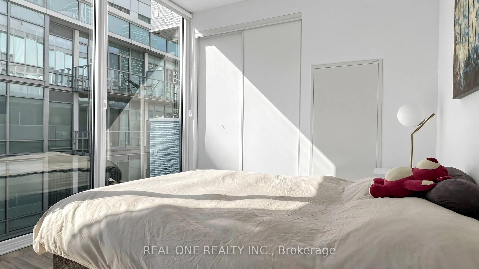 Photo 16 of Unit 907, 15 Queens Quay E, Toronto, Waterfront Communities — HOMEH