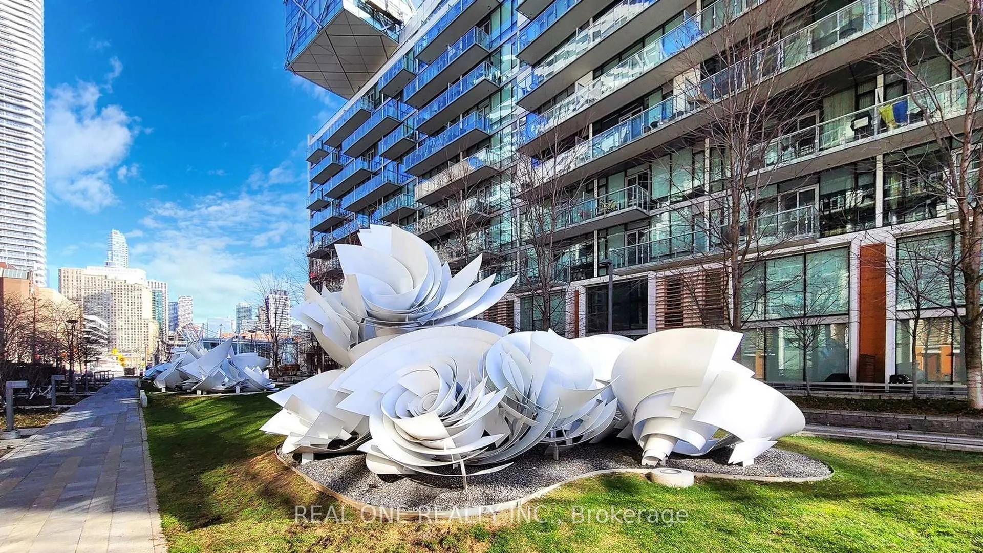 Photo 31 of Unit 907, 15 Queens Quay E, Toronto, Waterfront Communities — HOMEH
