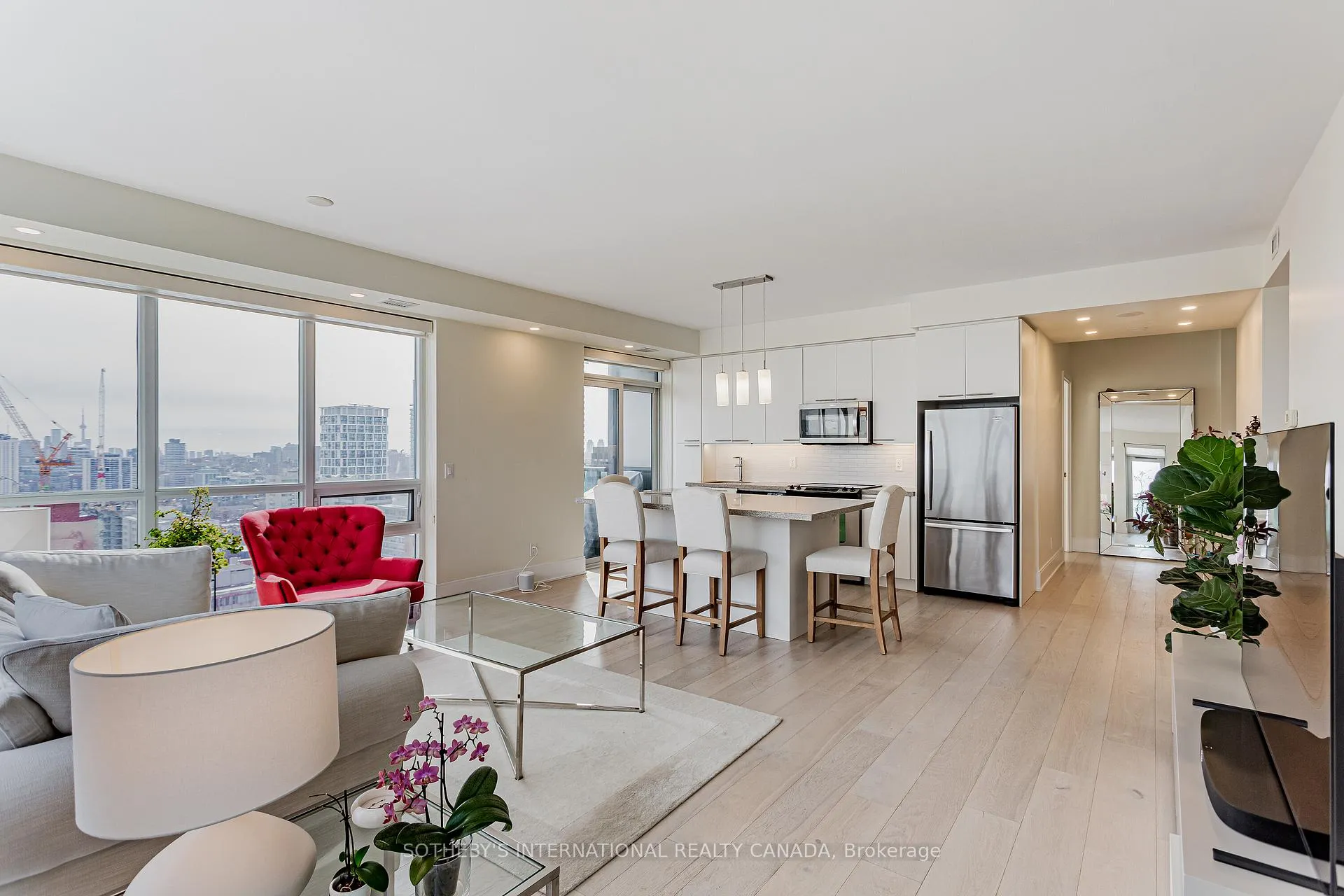 Photo 9 of Unit 2014, 70 Roehampton Avenue, Toronto, Mount Pleasant West — HOMEH