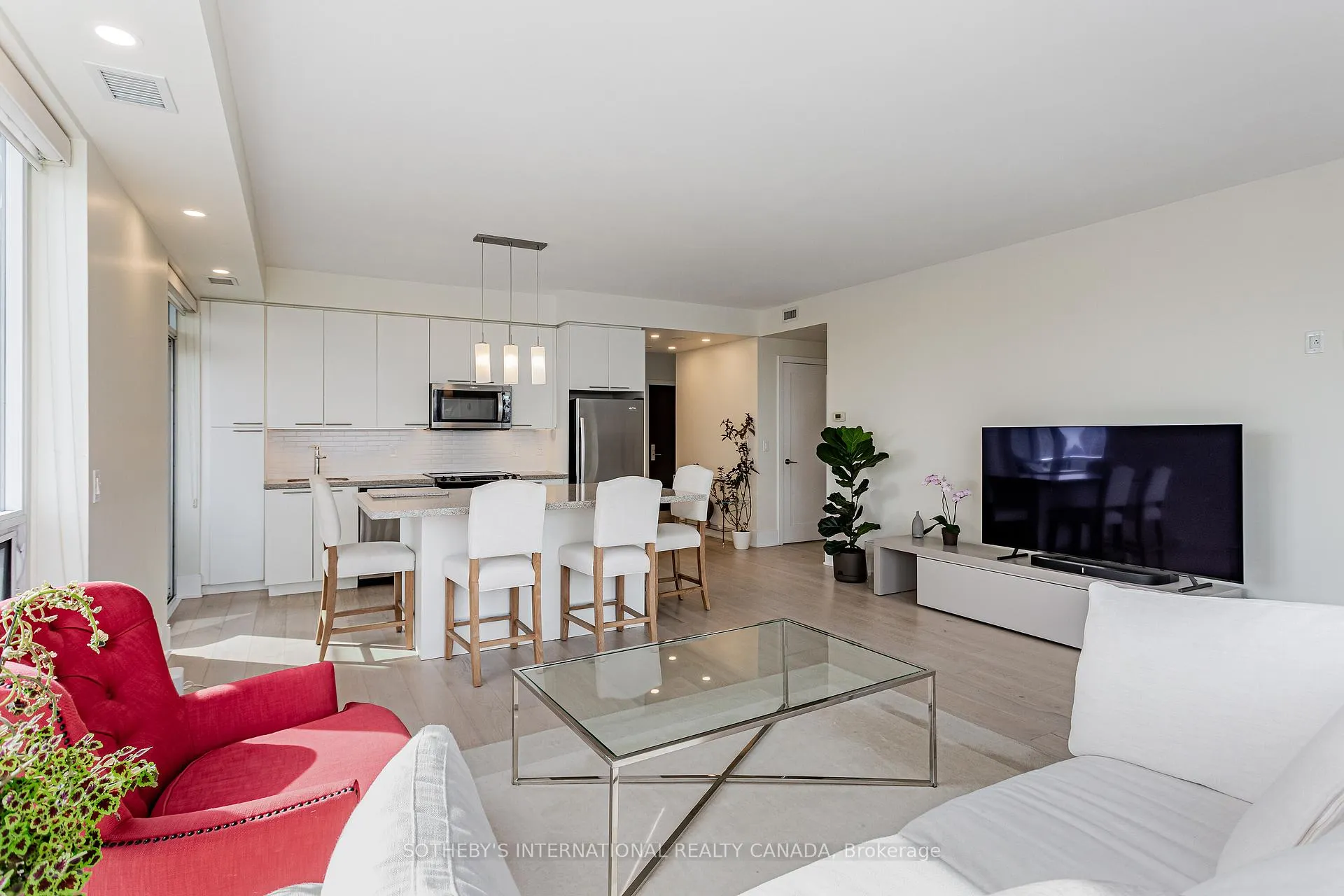 Photo 12 of Unit 2014, 70 Roehampton Avenue, Toronto, Mount Pleasant West — HOMEH