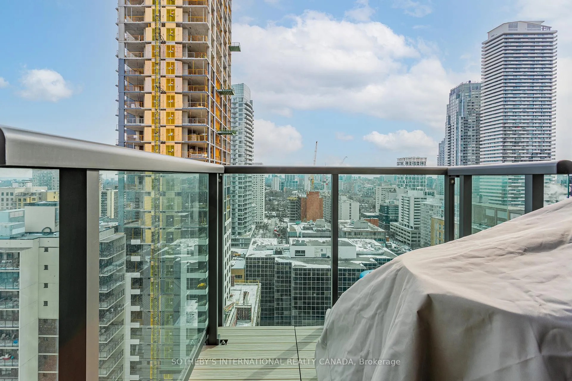 Photo 28 of Unit 2014, 70 Roehampton Avenue, Toronto, Mount Pleasant West — HOMEH