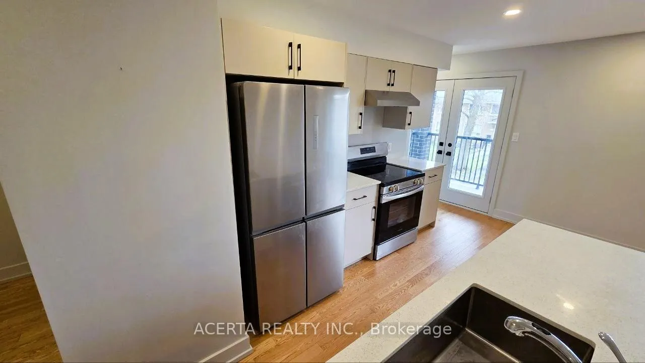 Photo 3 of Unit B, 1252 Trenton Avenue, Ottawa, Carlington — HOMEH
