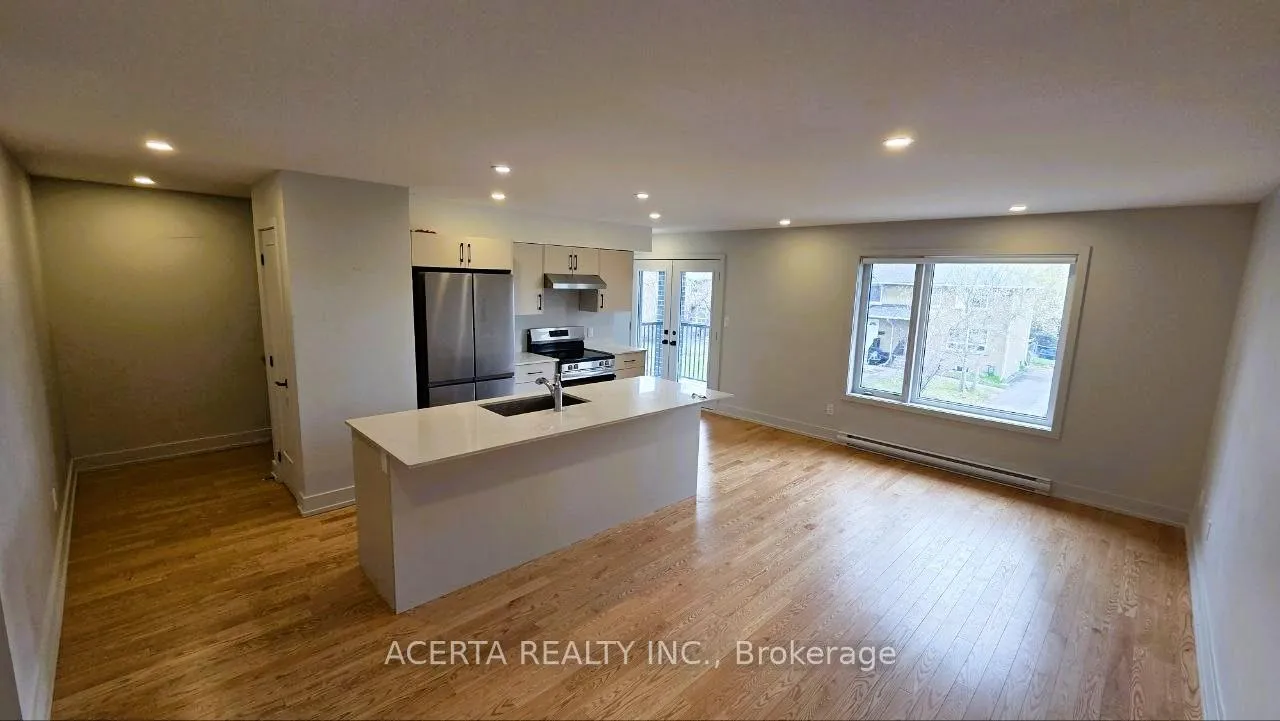 Photo 5 of Unit B, 1252 Trenton Avenue, Ottawa, Carlington — HOMEH
