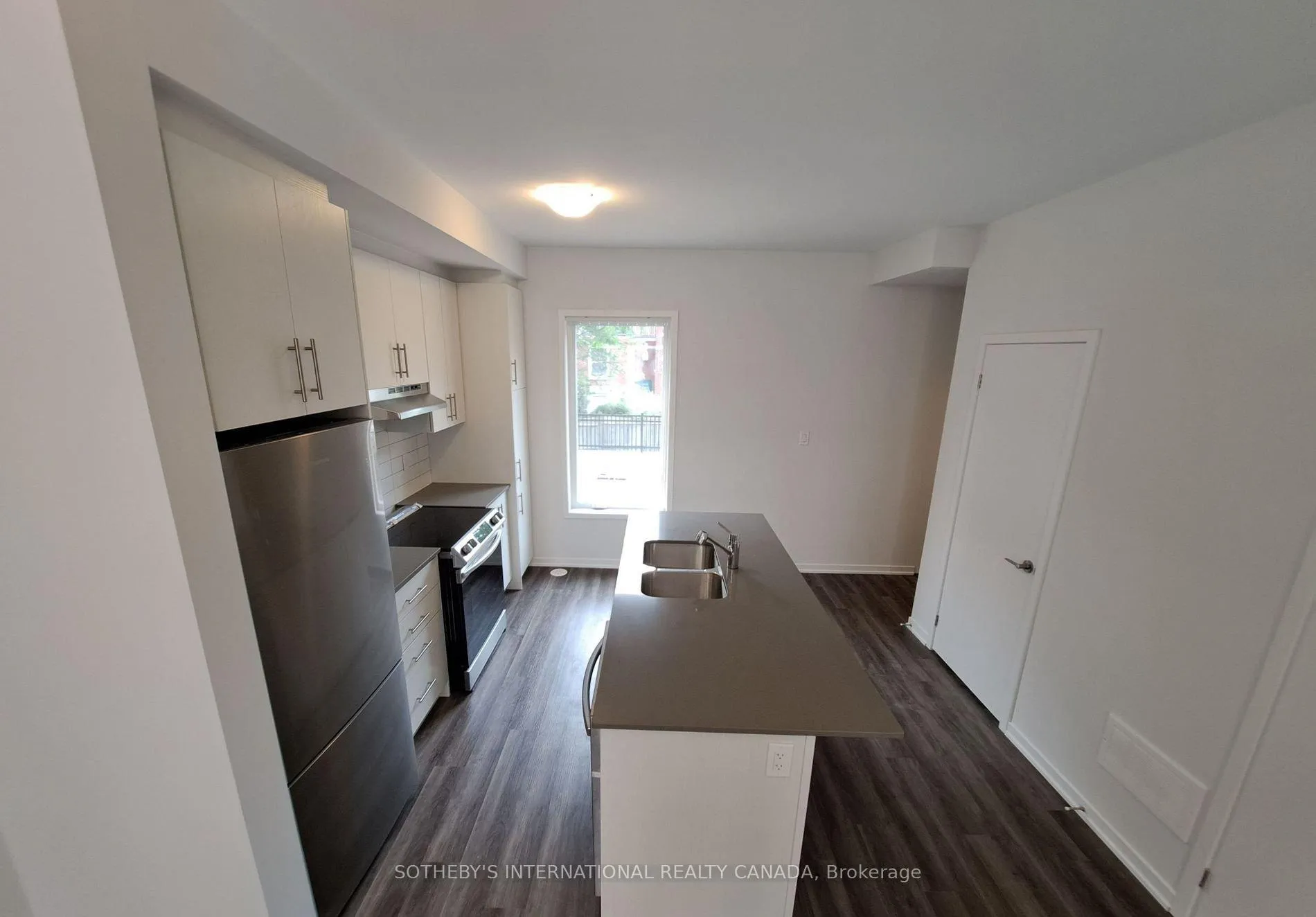 Photo 4 of Unit 77, 10 William Jackson Way, Etobicoke, New Toronto — HOMEH