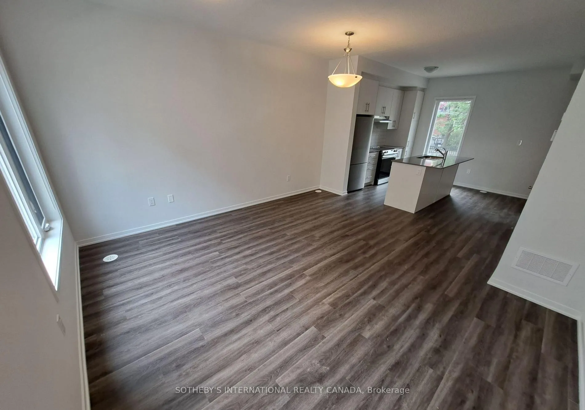 Photo 8 of Unit 77, 10 William Jackson Way, Etobicoke, New Toronto — HOMEH
