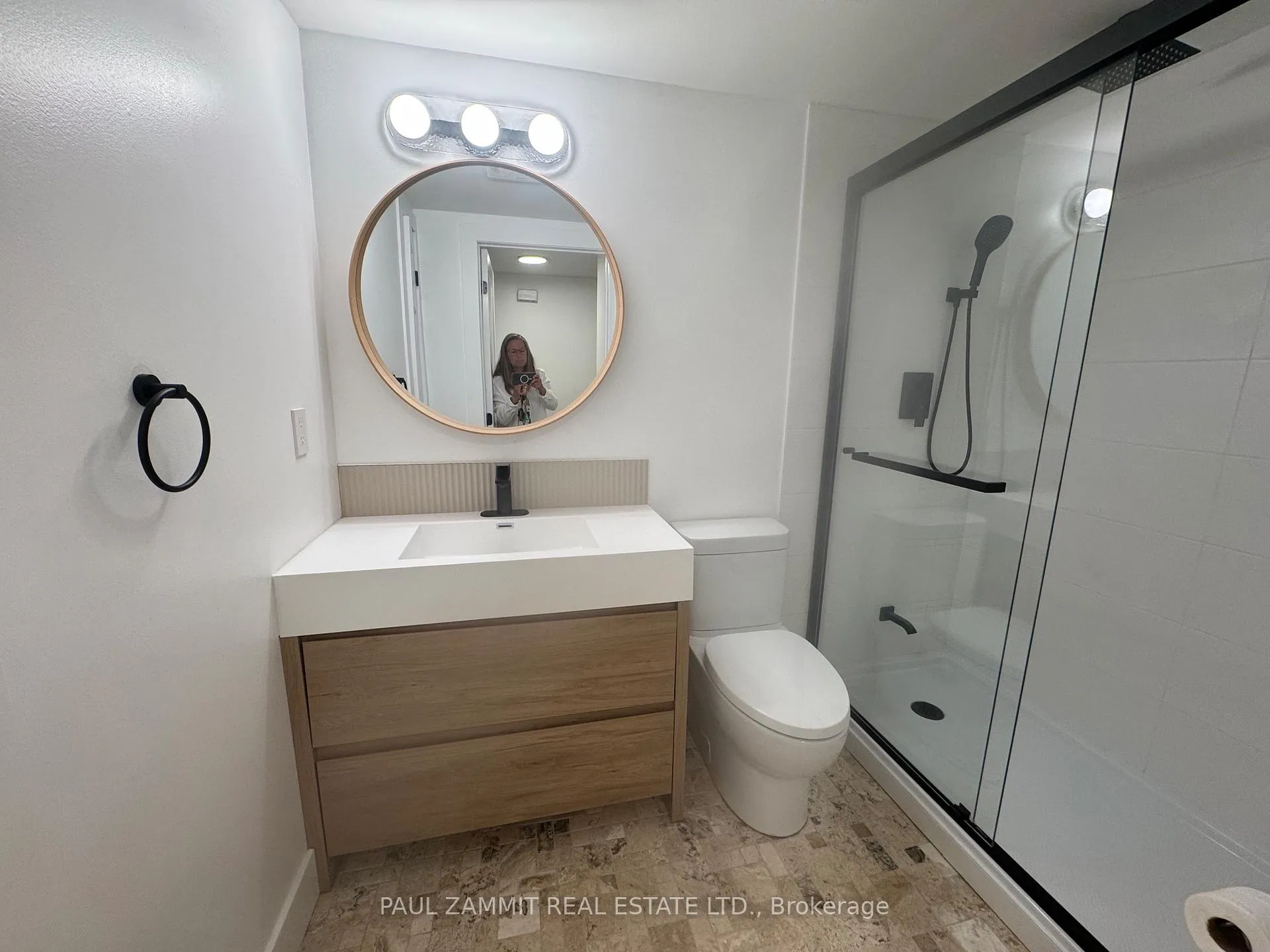 Photo 4 of Unit #3, 329 Green Street, Whitby, Downtown Whitby — HOMEH