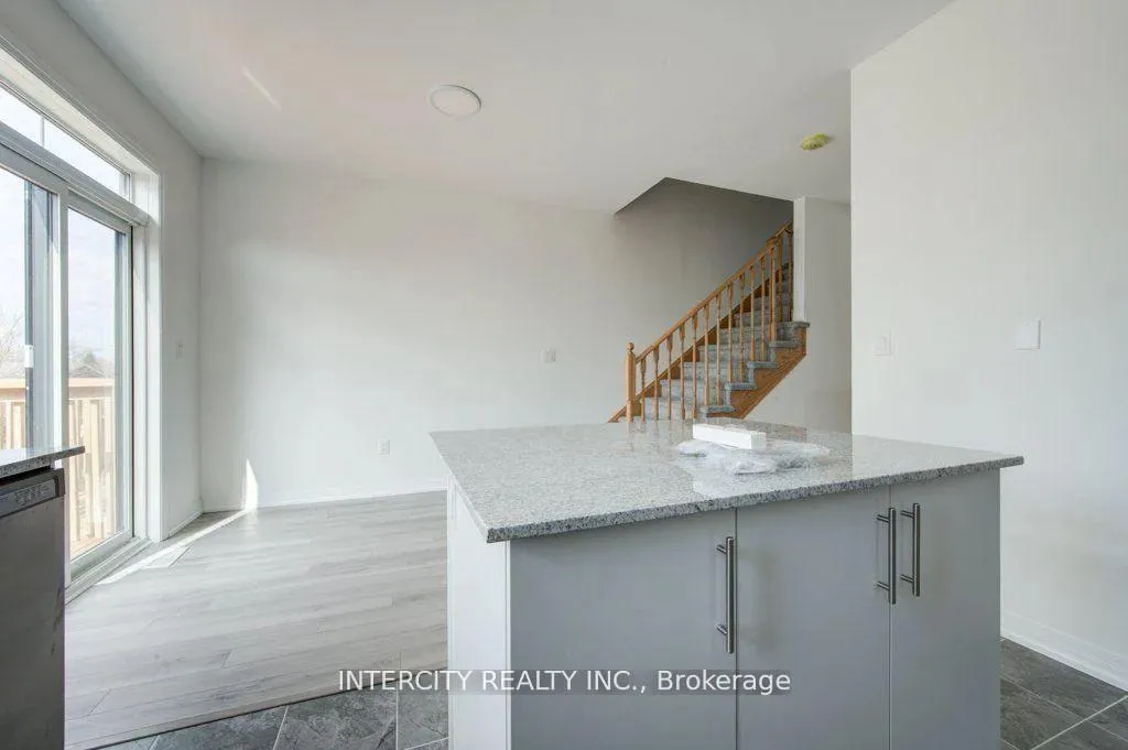 Photo 18 of 78 Sidney Rose Common N, St. Catharines, Glendale/Glenridge — HOMEH