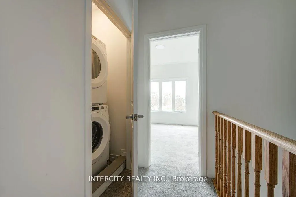 Photo 36 of 78 Sidney Rose Common N, St. Catharines, Glendale/Glenridge — HOMEH