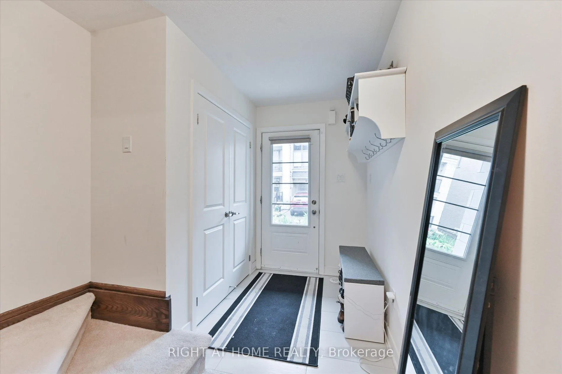 Photo 3 of 28 Pallock Hill Way, Whitby, Pringle Creek — HOMEH