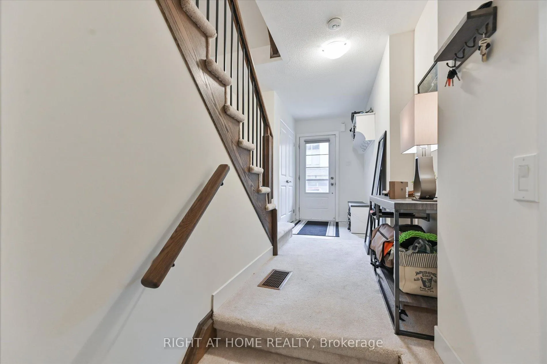 Photo 5 of 28 Pallock Hill Way, Whitby, Pringle Creek — HOMEH