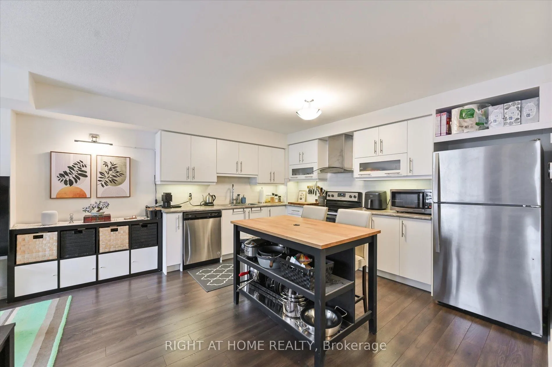 Photo 8 of 28 Pallock Hill Way, Whitby, Pringle Creek — HOMEH