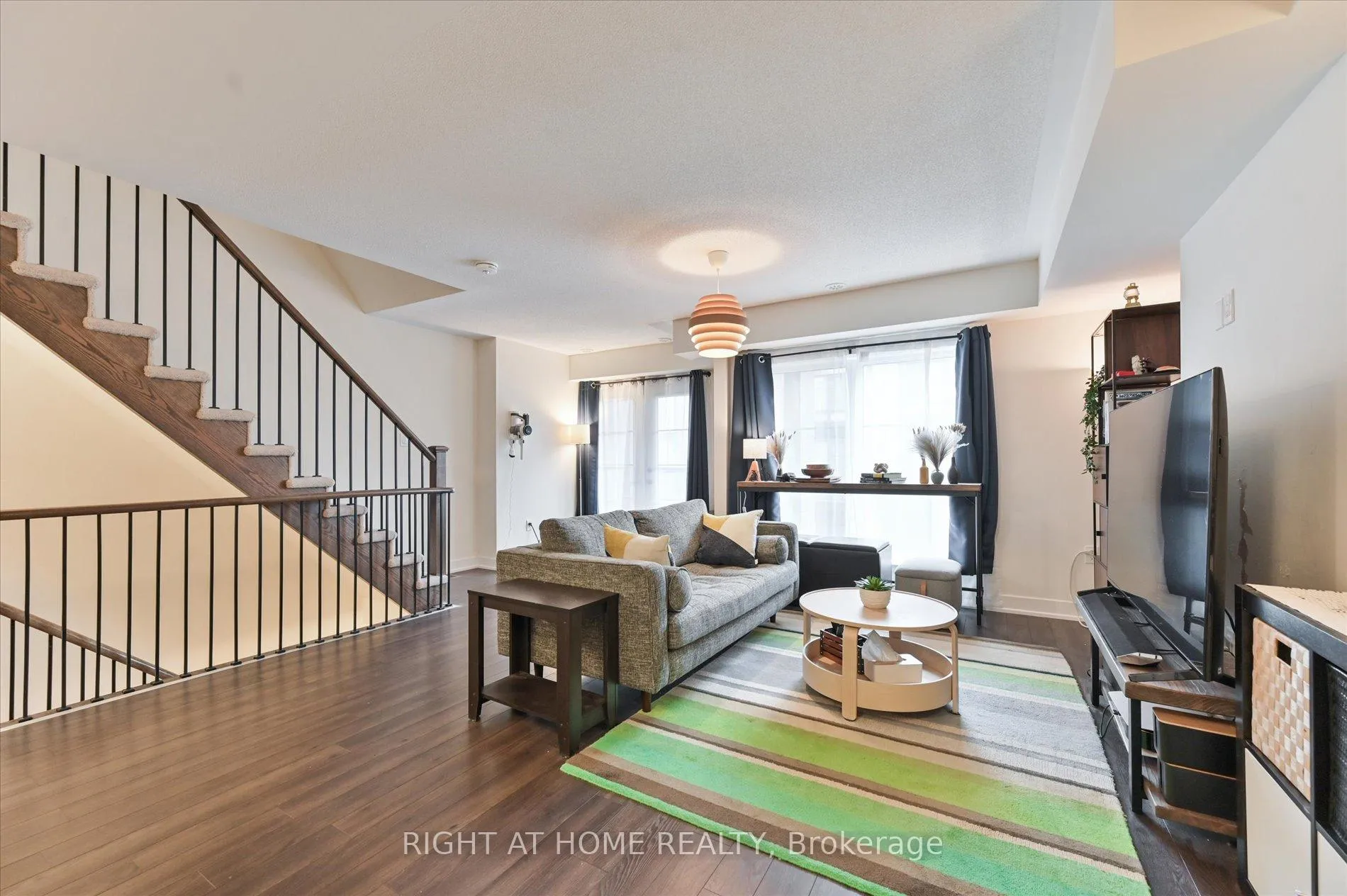 Photo 14 of 28 Pallock Hill Way, Whitby, Pringle Creek — HOMEH
