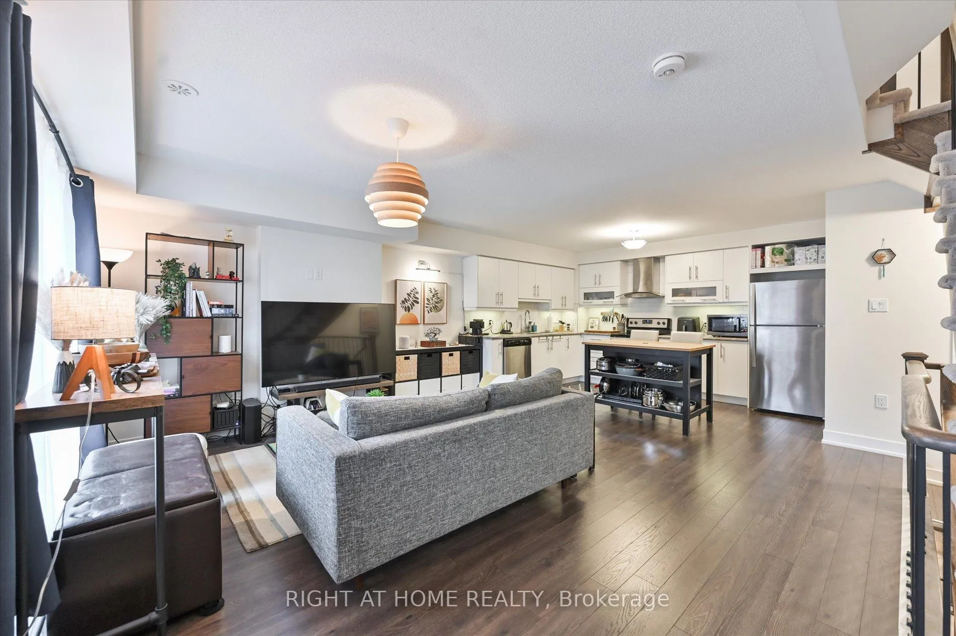Photo 17 of 28 Pallock Hill Way, Whitby, Pringle Creek — HOMEH