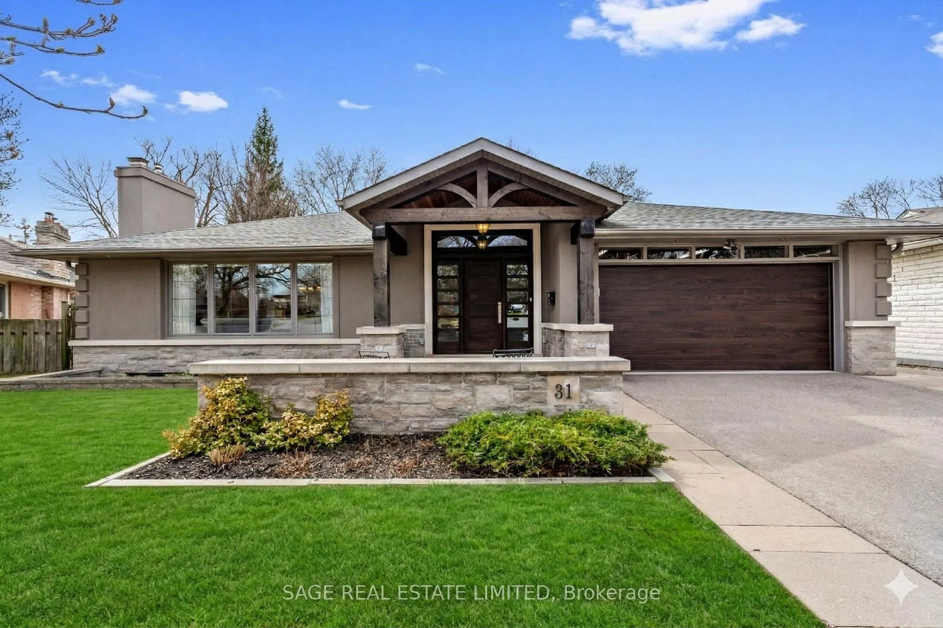 Photo 1 of 31 Ashwood Crescent, Etobicoke, Princess-Rosethorn — HOMEH