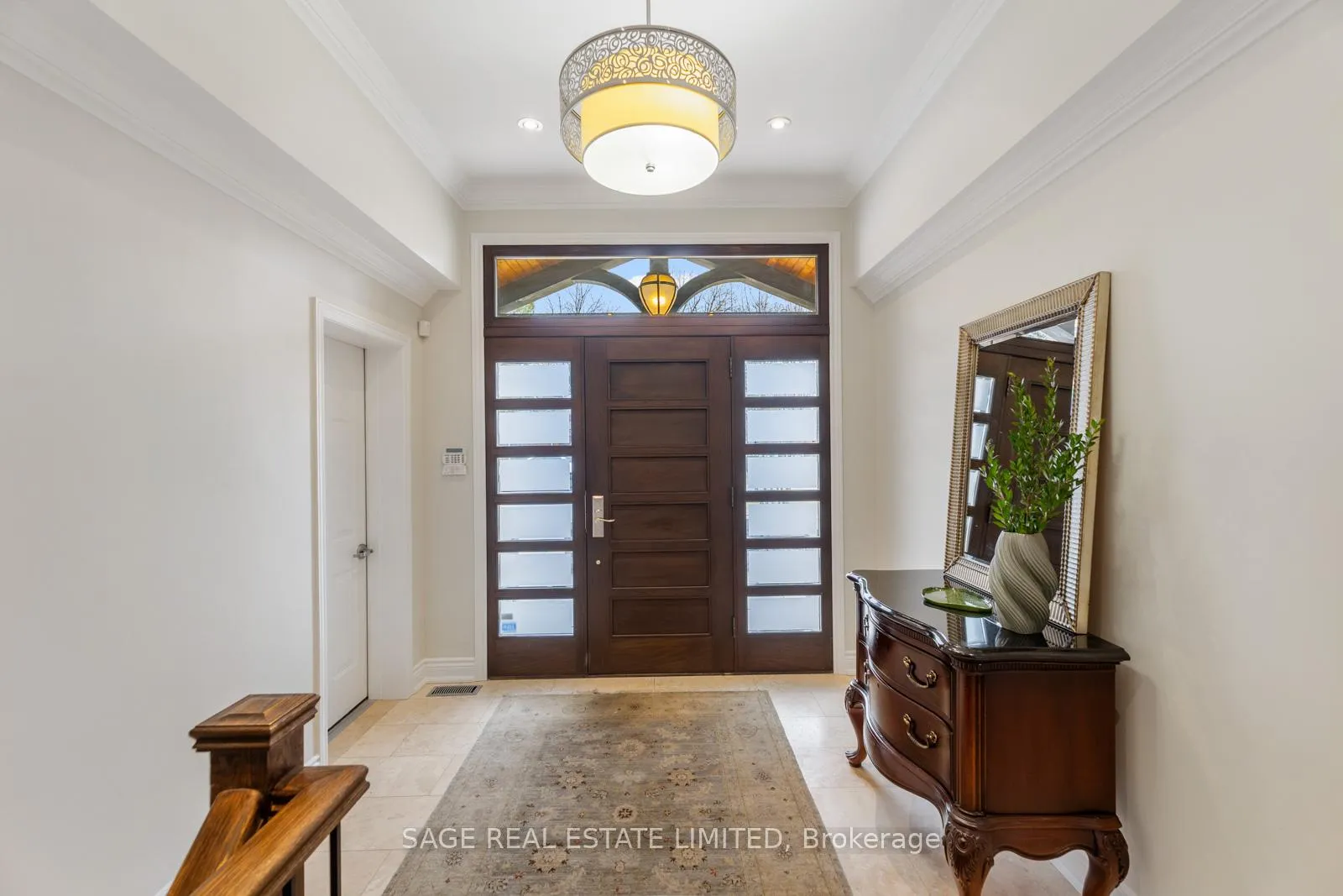 Photo 3 of 31 Ashwood Crescent, Etobicoke, Princess-Rosethorn — HOMEH