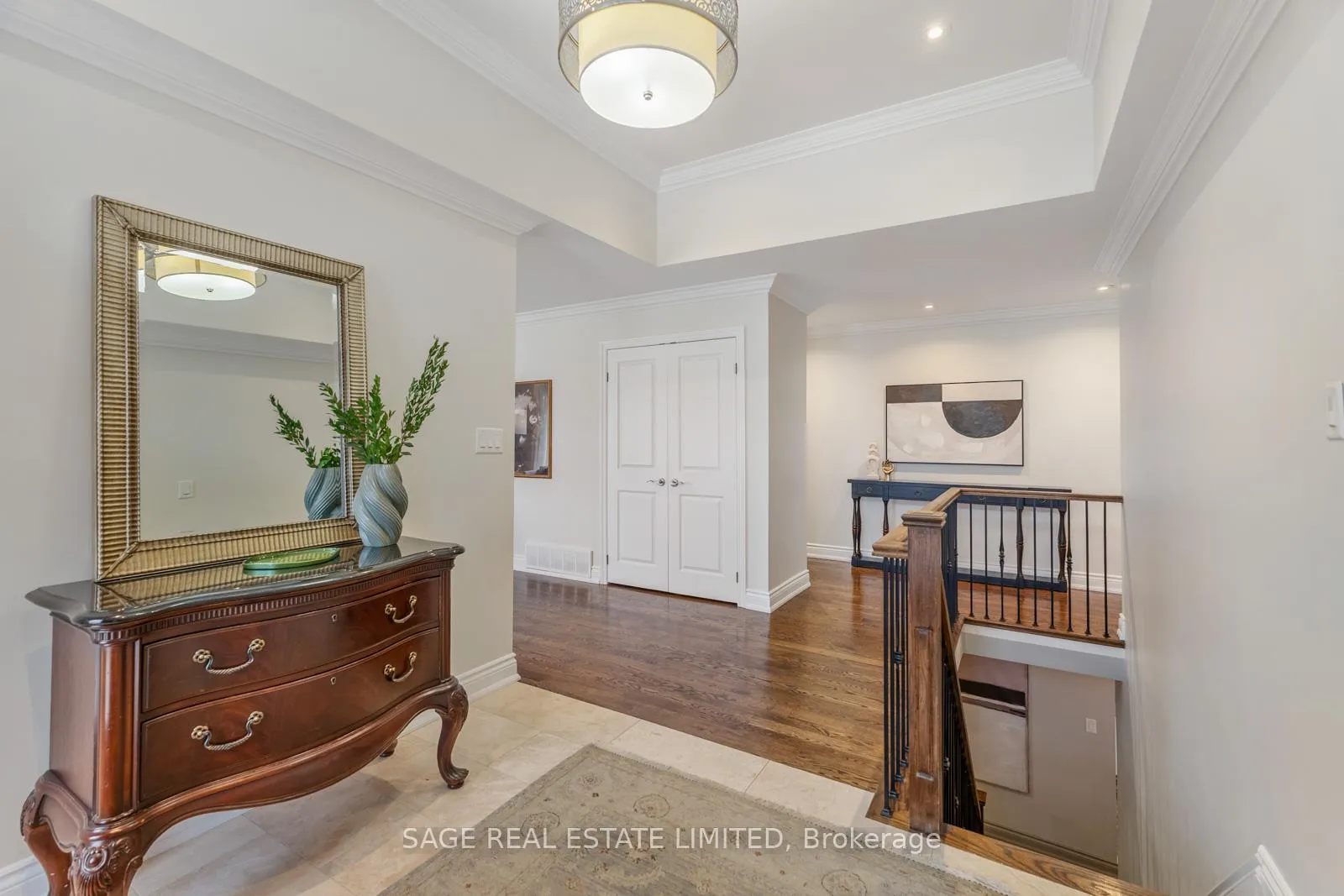 Photo 4 of 31 Ashwood Crescent, Etobicoke, Princess-Rosethorn — HOMEH