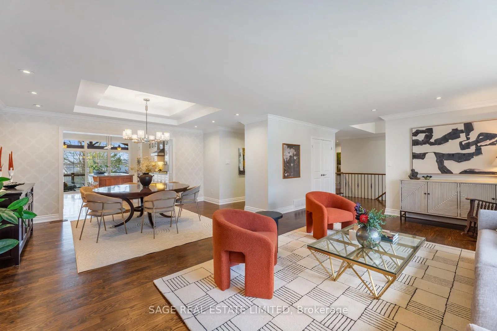 Photo 10 of 31 Ashwood Crescent, Etobicoke, Princess-Rosethorn — HOMEH