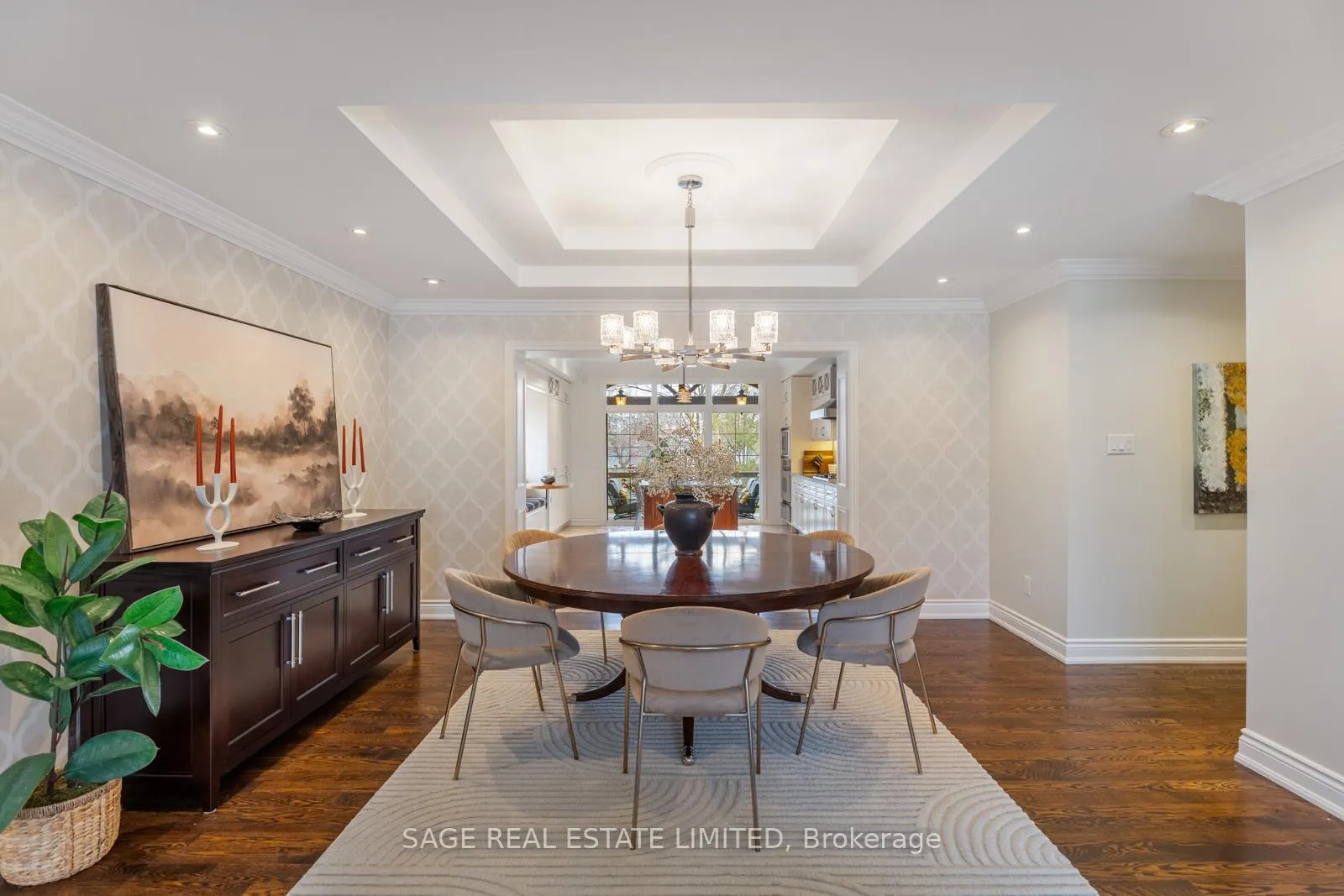 Photo 11 of 31 Ashwood Crescent, Etobicoke, Princess-Rosethorn — HOMEH