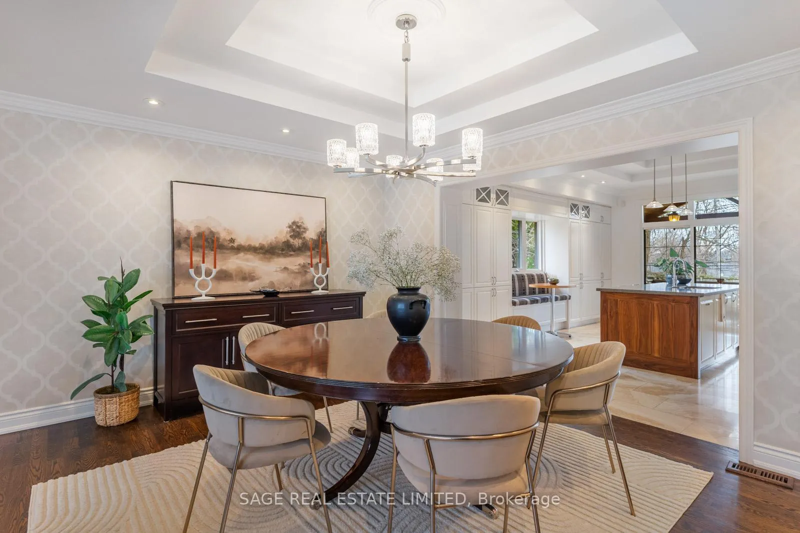 Photo 12 of 31 Ashwood Crescent, Etobicoke, Princess-Rosethorn — HOMEH